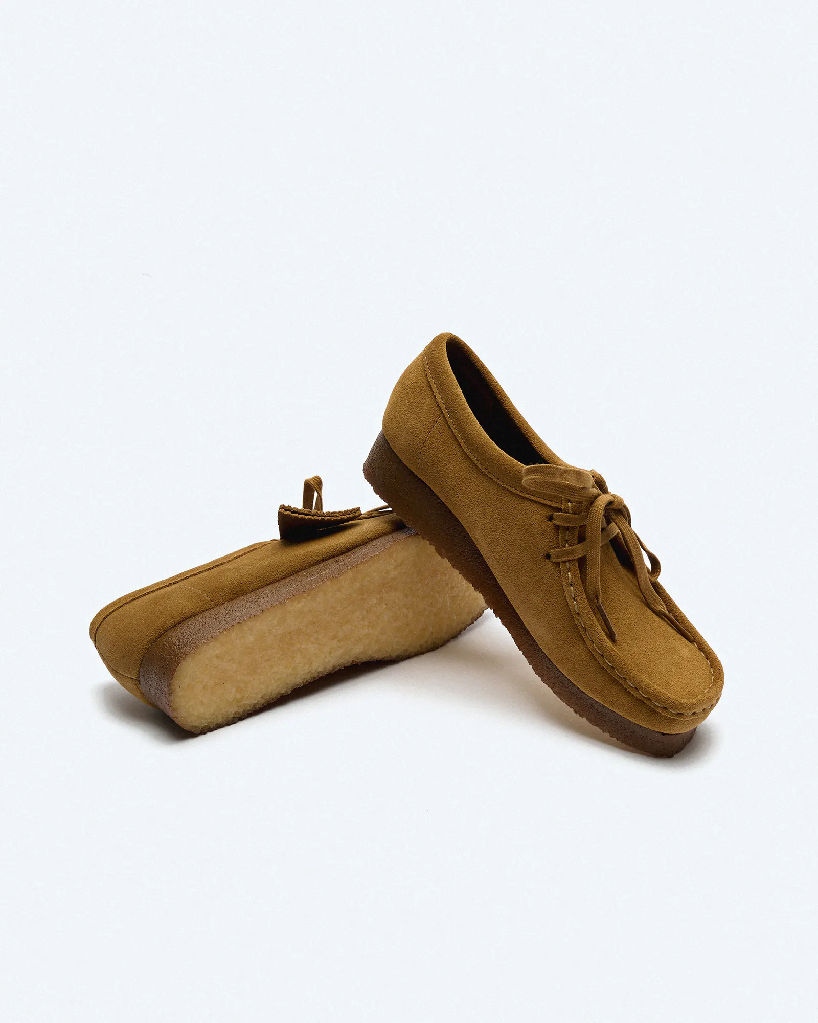 Clarks Women's Wallabee Suede Shoes Cola