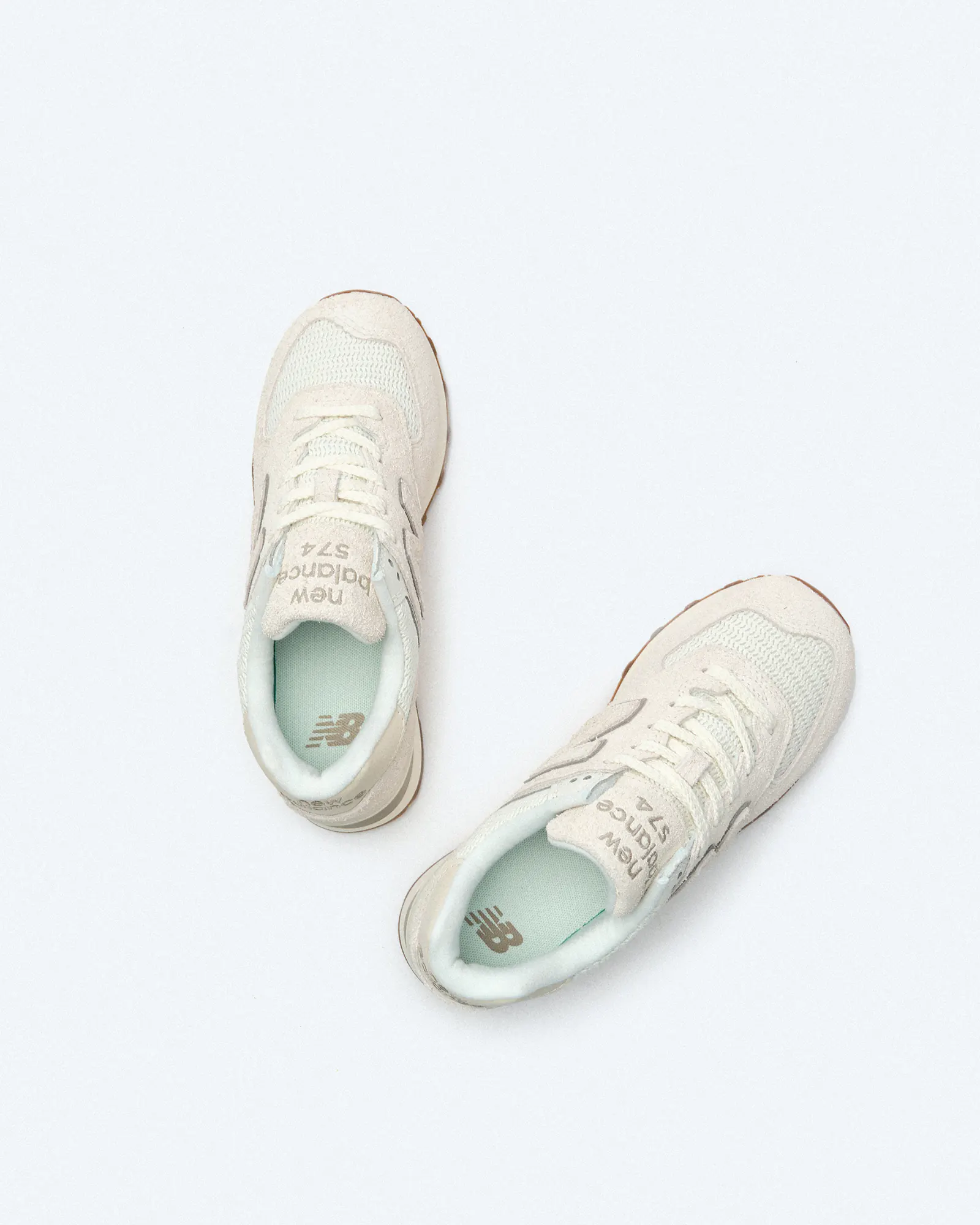 New Balance WL574BEM Classics Sneaker Sea Salt New Balance WL574BEM Classics Sneaker Sea Salt