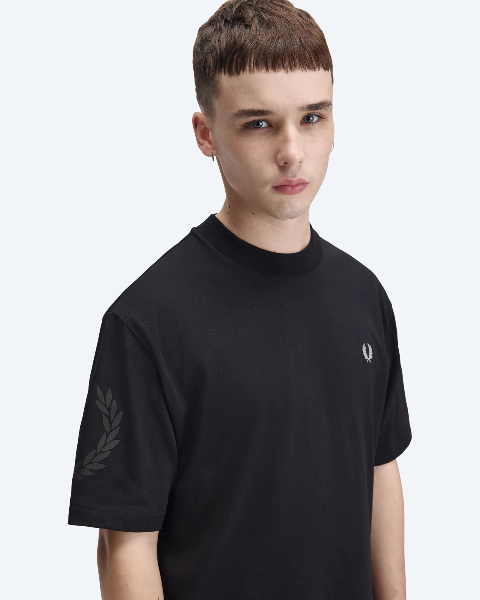 Reflective Laurel Wreath T-Shirt Black