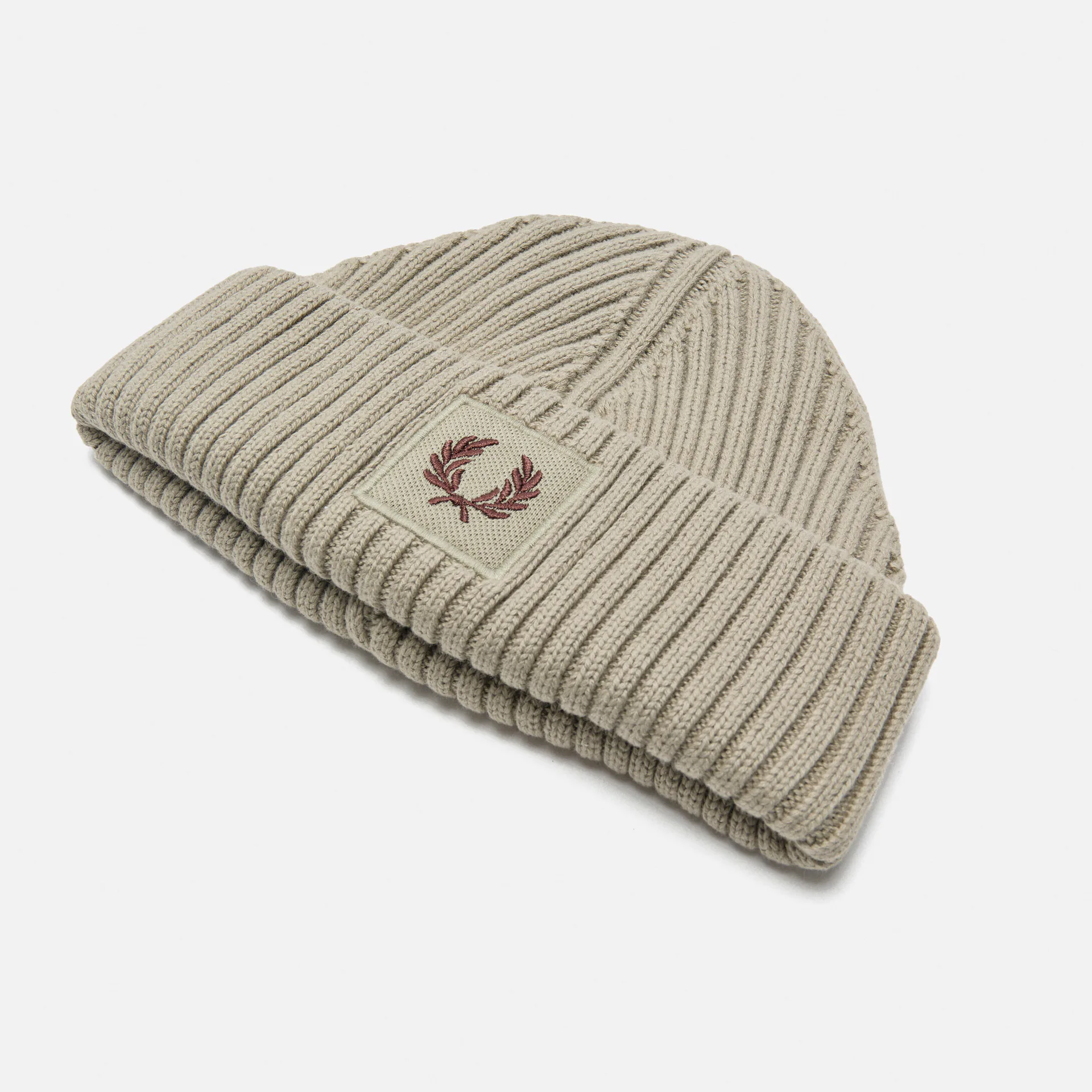 Fred Perry Patch Brand Chunky Rib Beanie Warm Grey/Brick