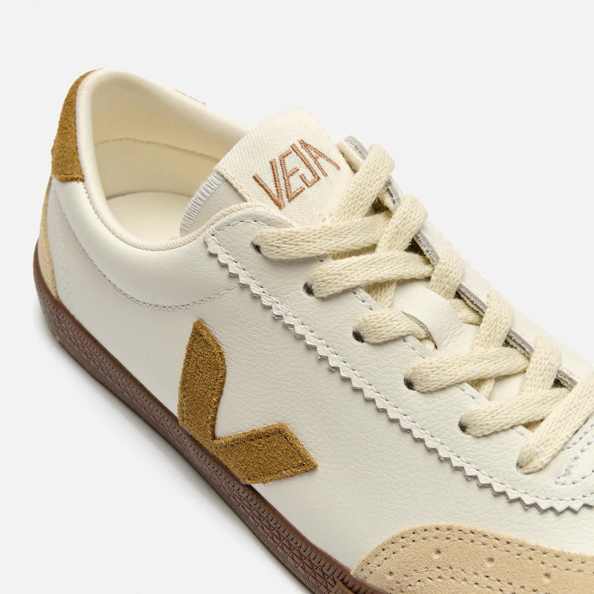 Veja Volley O.T. Leather Sneaker White Tent Bark