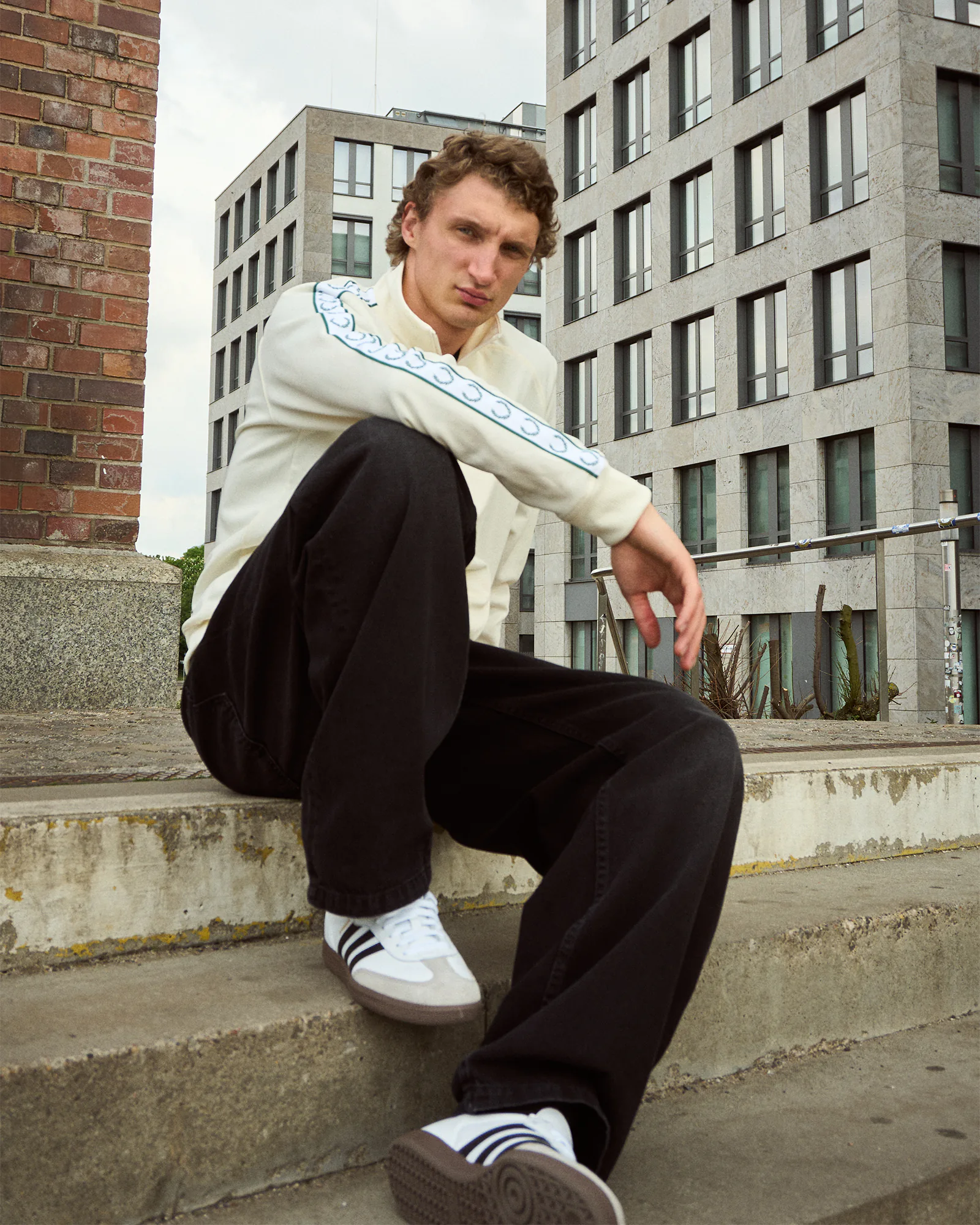 Contrast Tape Track Jacket Ecru