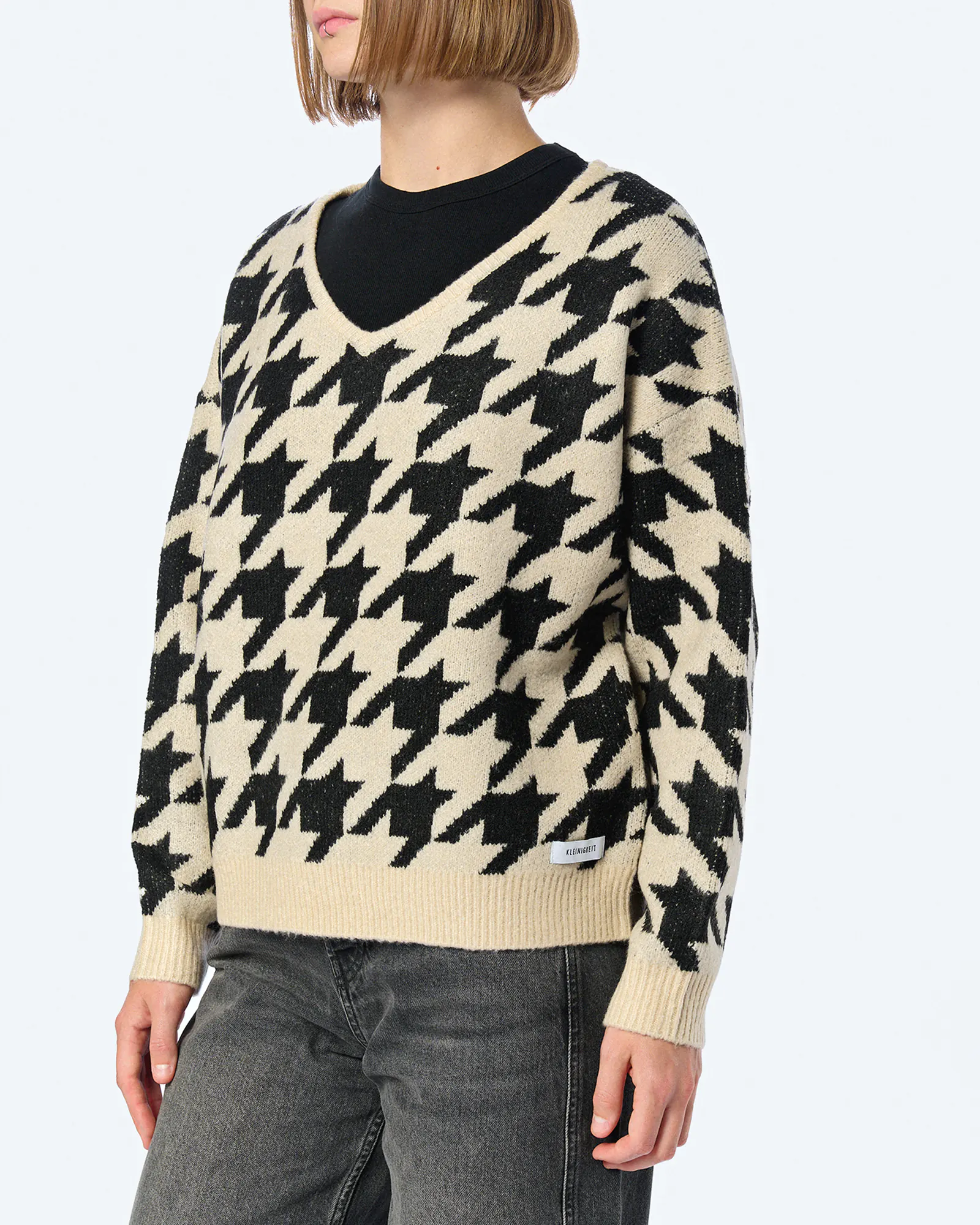 Kleinigkeit Wollma Dreieck Hahnentritt Sweatshirt Gockel Black/Beige Kleinigkeit Wollma Dreieck Hahnentritt Sweatshirt Gockel Black/Beige