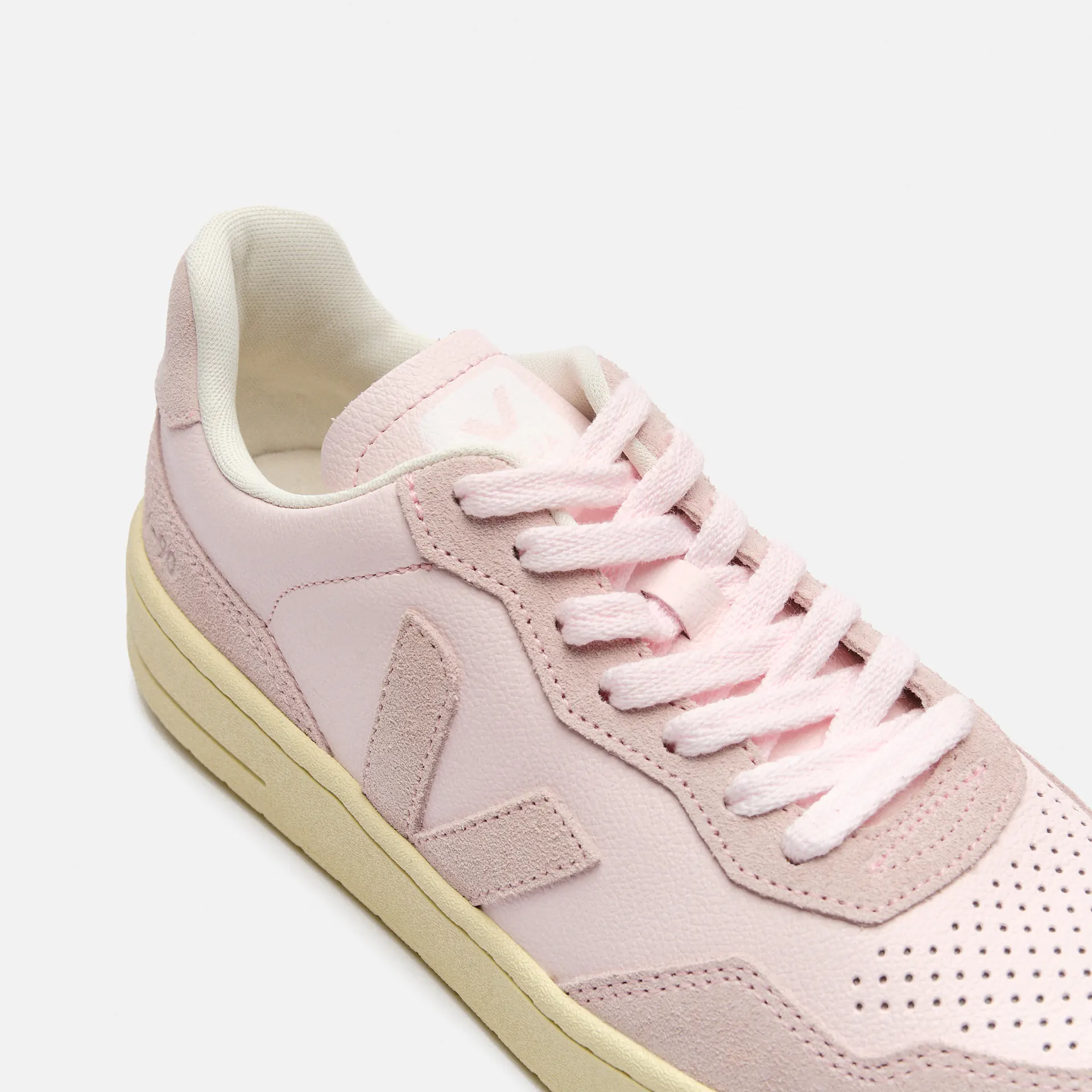 Veja V-90 O.T. Leather Sneaker Lassi/Petale