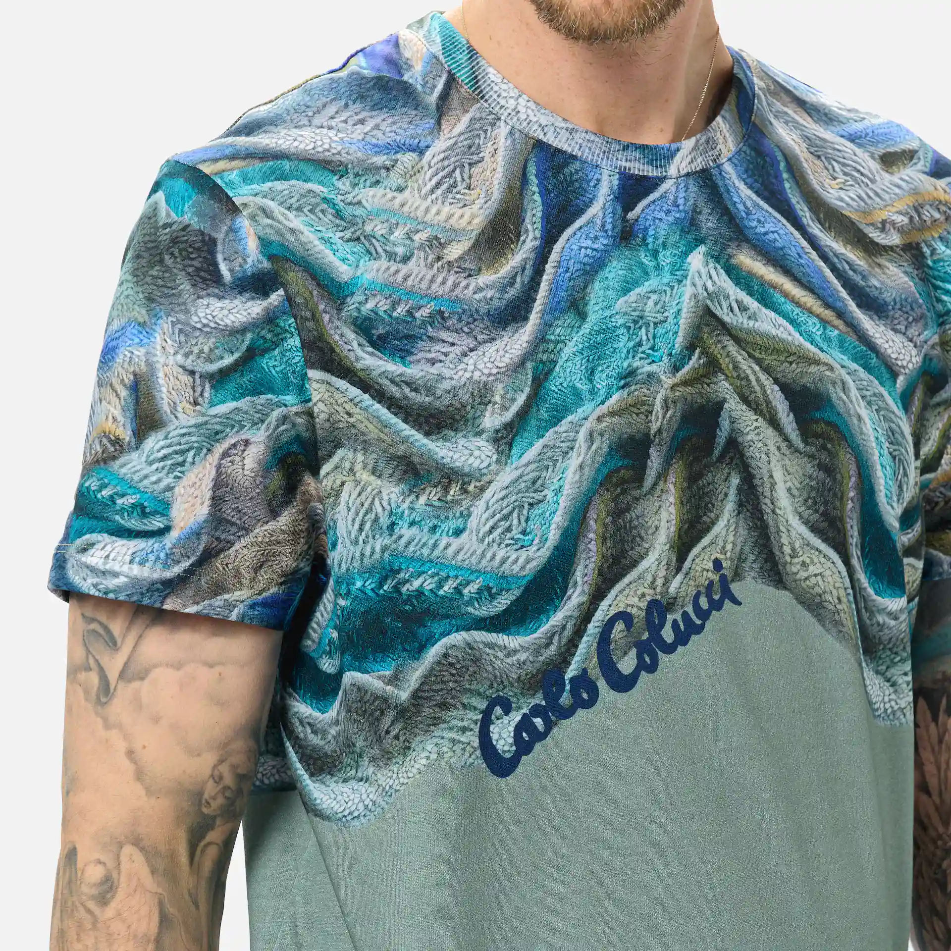 Carlo Colucci Artificial Knit Oversize T-Shirt Navy Multi Carlo Colucci Artificial Knit Oversize T-Shirt Navy Multi