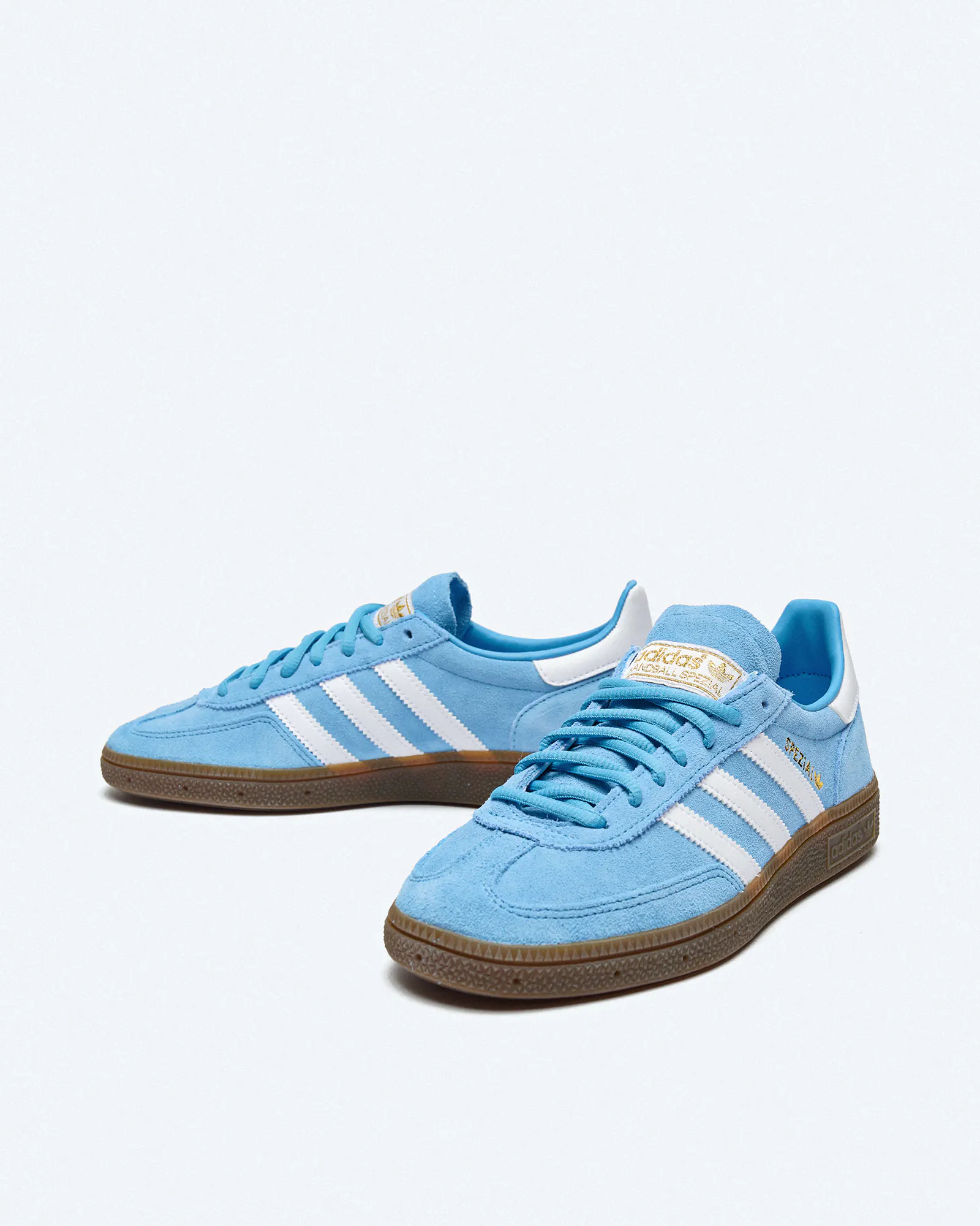 adidas Handball Spezial in Hellblau Retro Style fur Sport und Freizeit