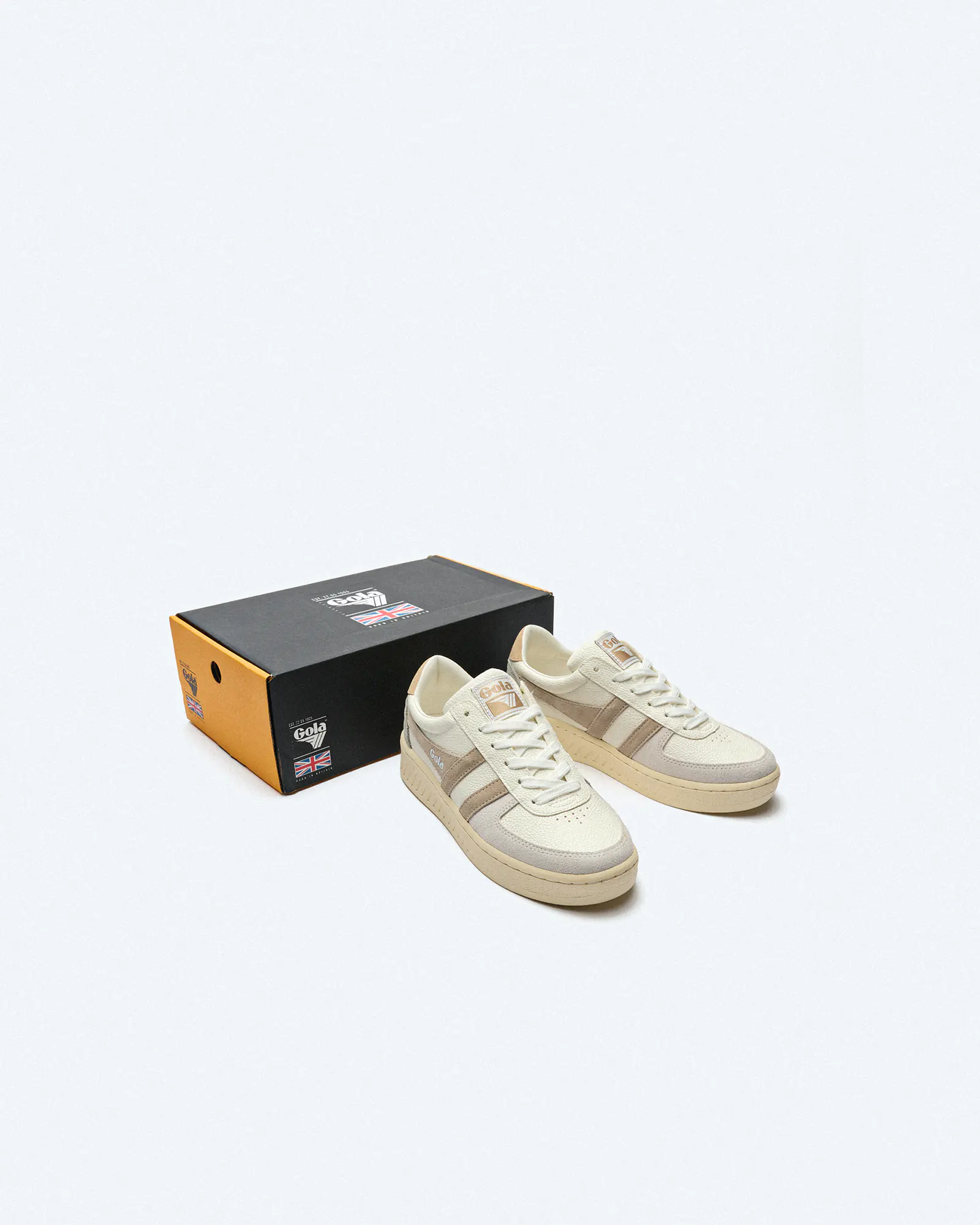 Gola Grandslam Trident Sneaker White/Feather Grey/Oat Gola Grandslam Trident Sneaker White/Feather Grey/Oat