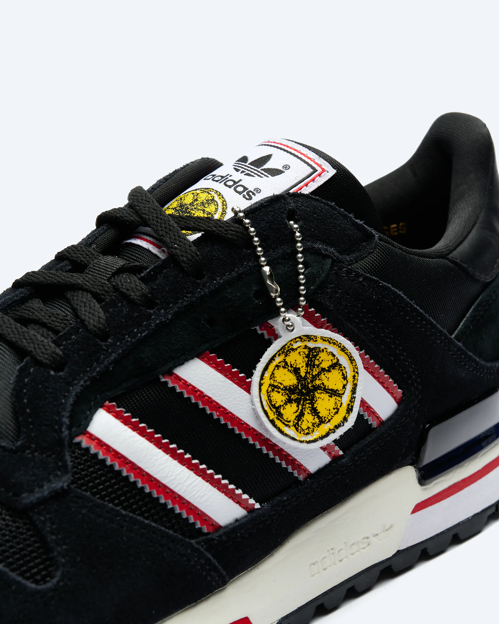 adidas Originals ZX 600 Manchaster United FC x Stone Roses Sneakers Black/White/Red 