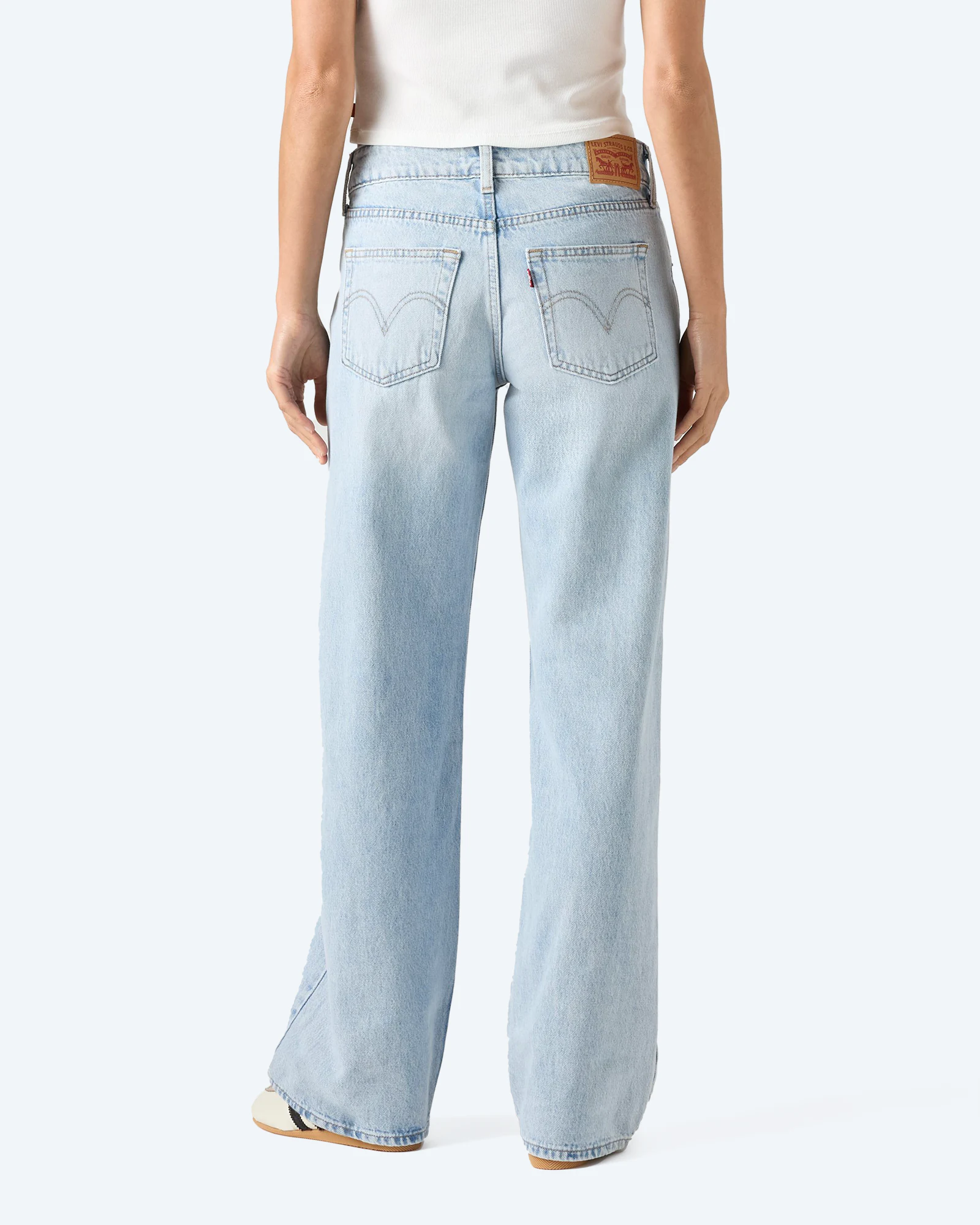 Superlow Loose Light Indigo Flat Finish Jeans Abraided Art