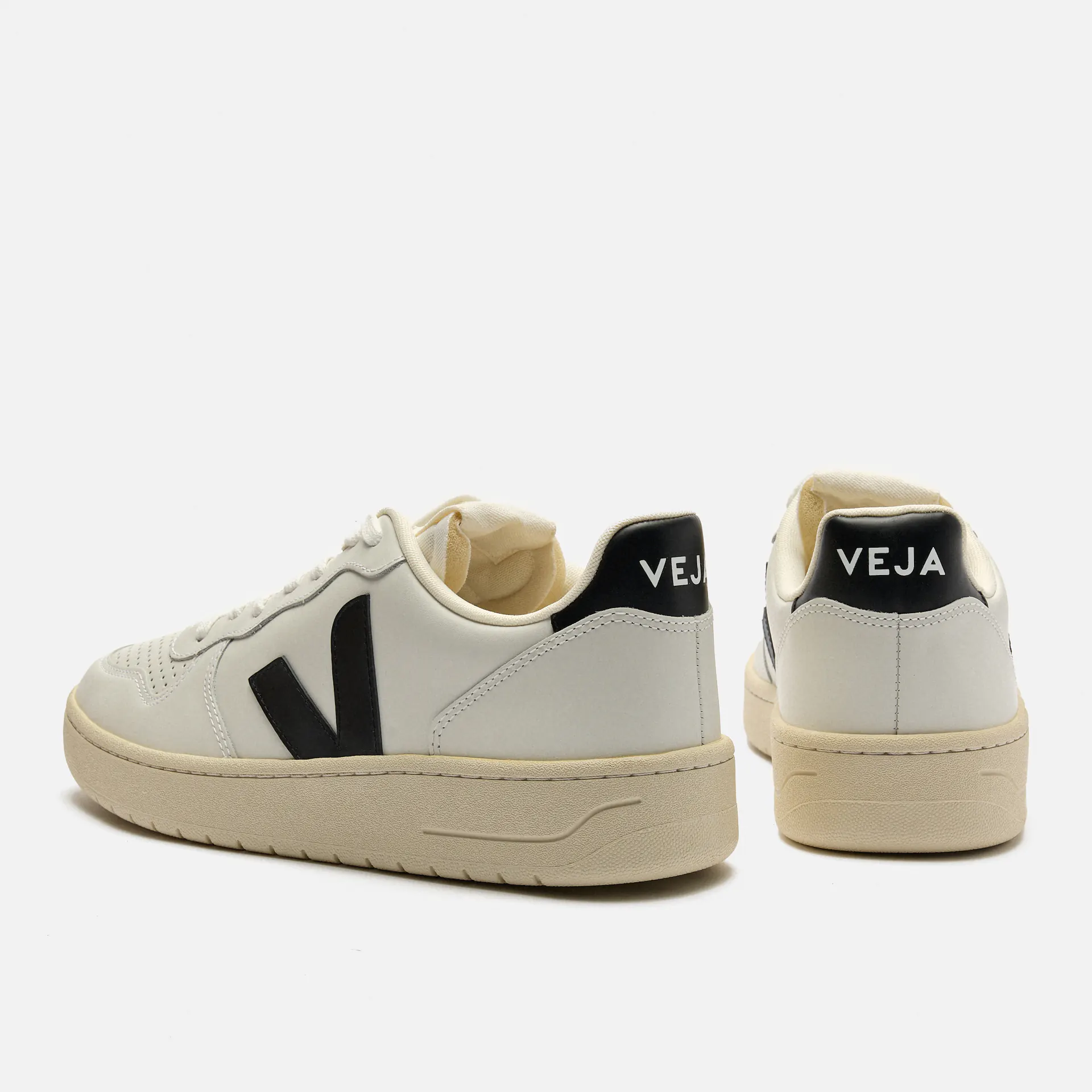 Veja V-10 Men Leather Sneaker Extra White/Black