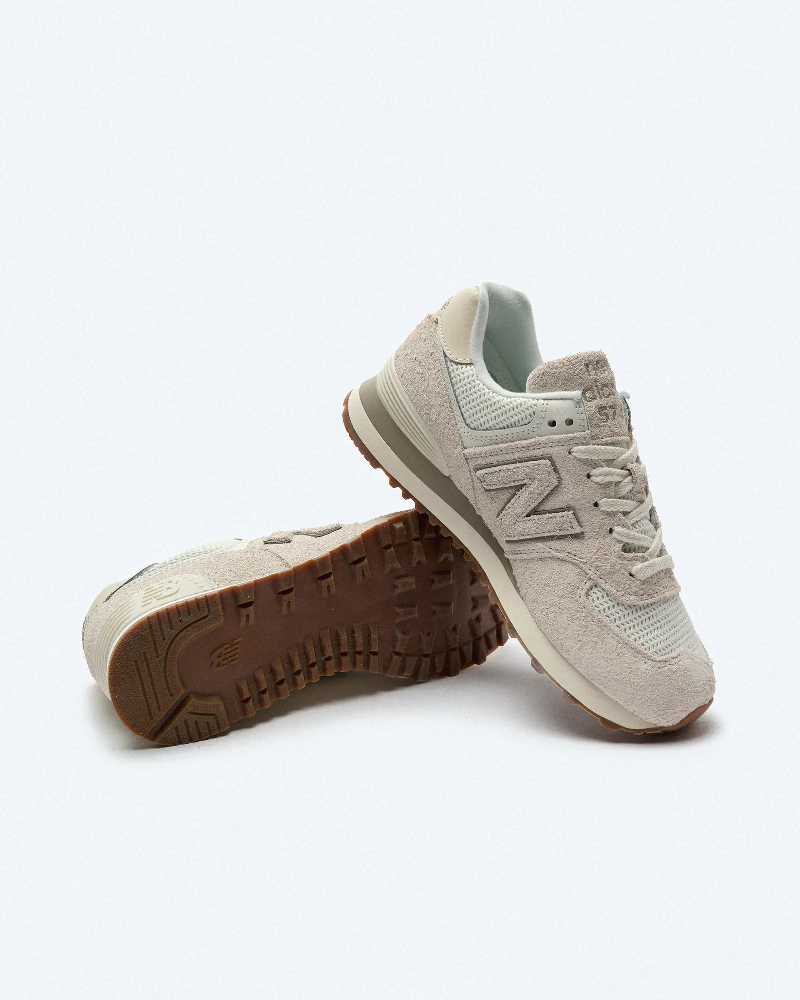 New Balance WL574BEM Classics Sneaker Sea Salt New Balance WL574BEM Classics Sneaker Sea Salt