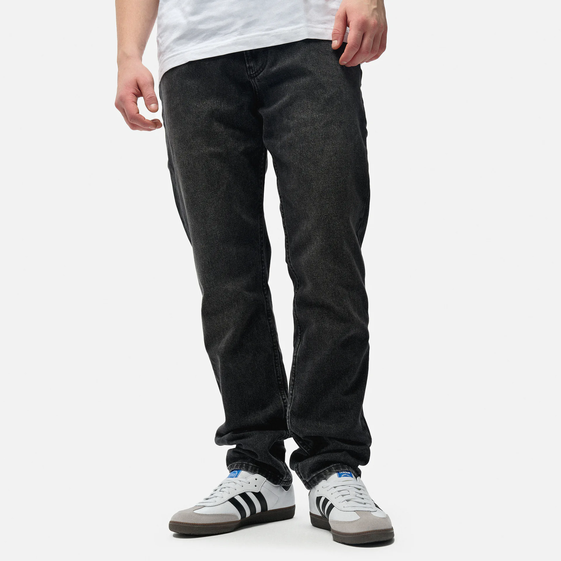 Jeans & Hosen für Herren online kaufen ✧ FAST FORWARD