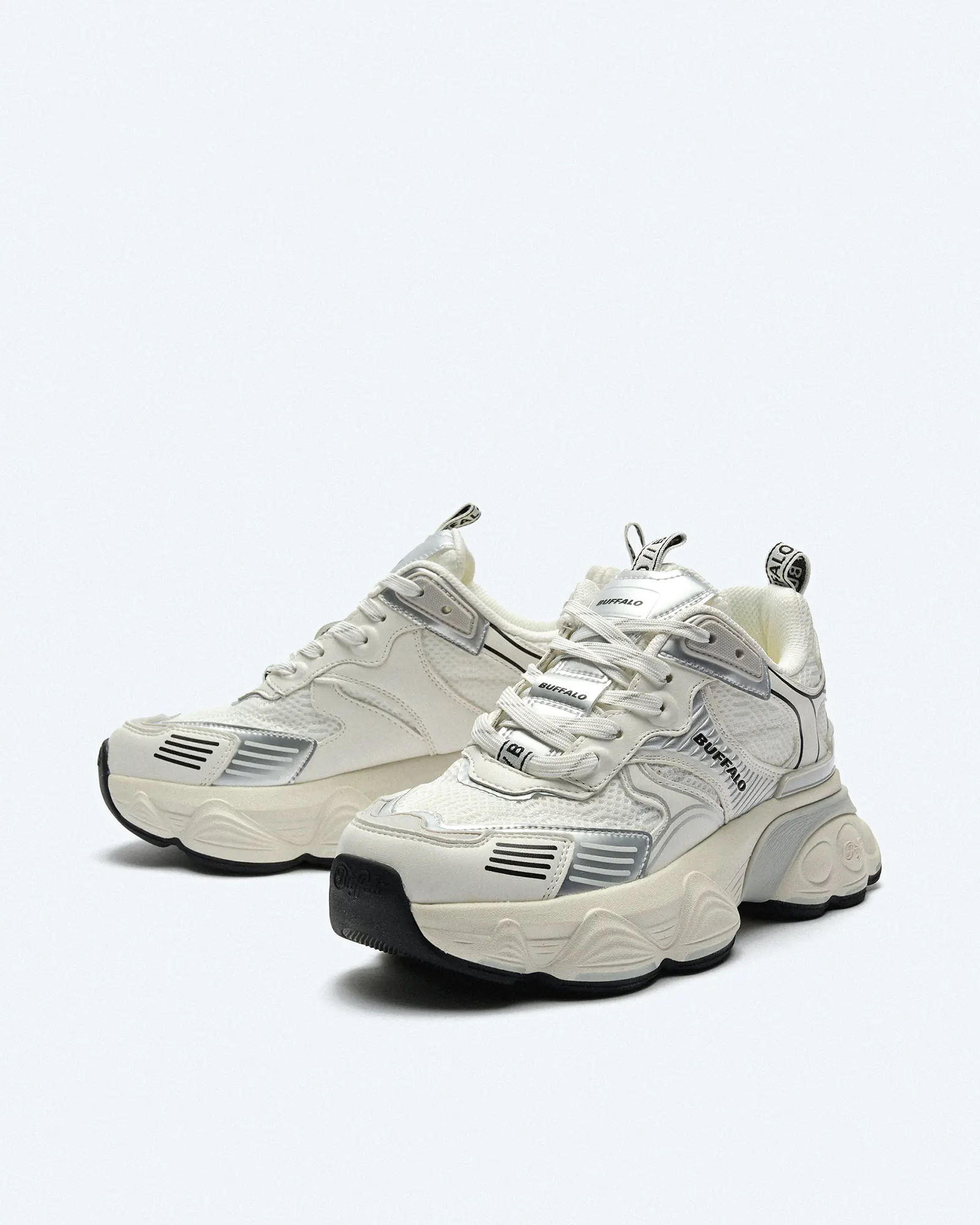 Buffalo Truck Vegan Nappa/Mesh Sneaker White/Silver