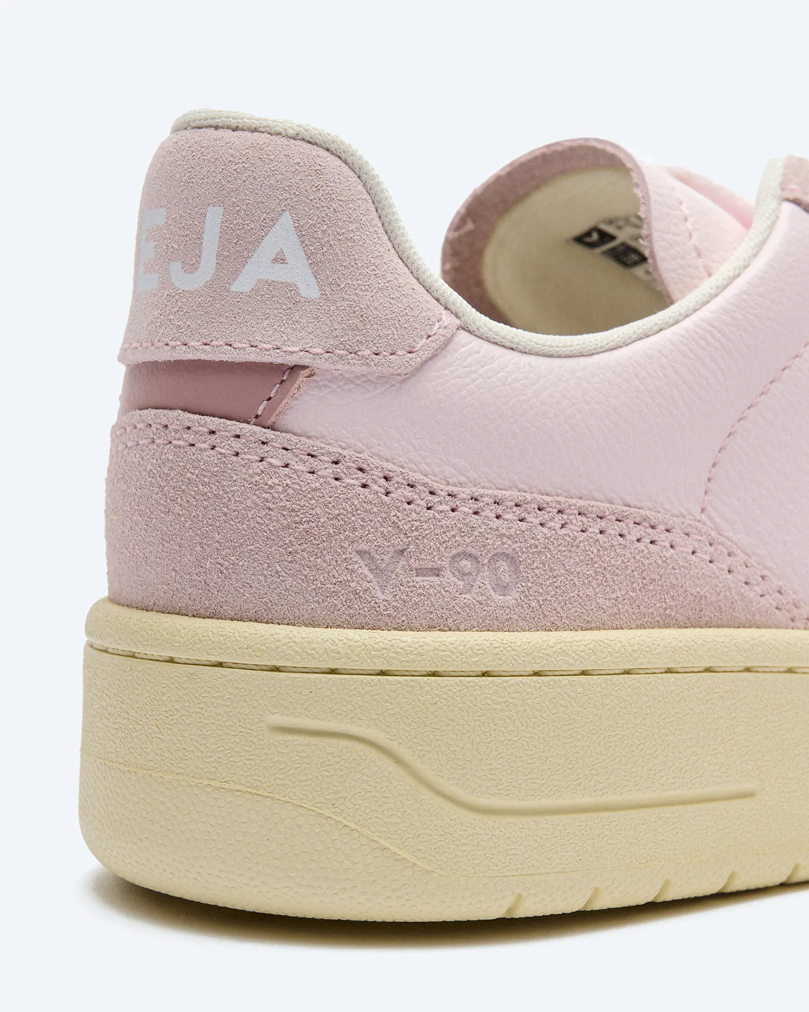 Veja V-90 O.T. Leather Sneaker Lassi/Petale Veja V-90 O.T. Leather Sneaker Lassi/Petale