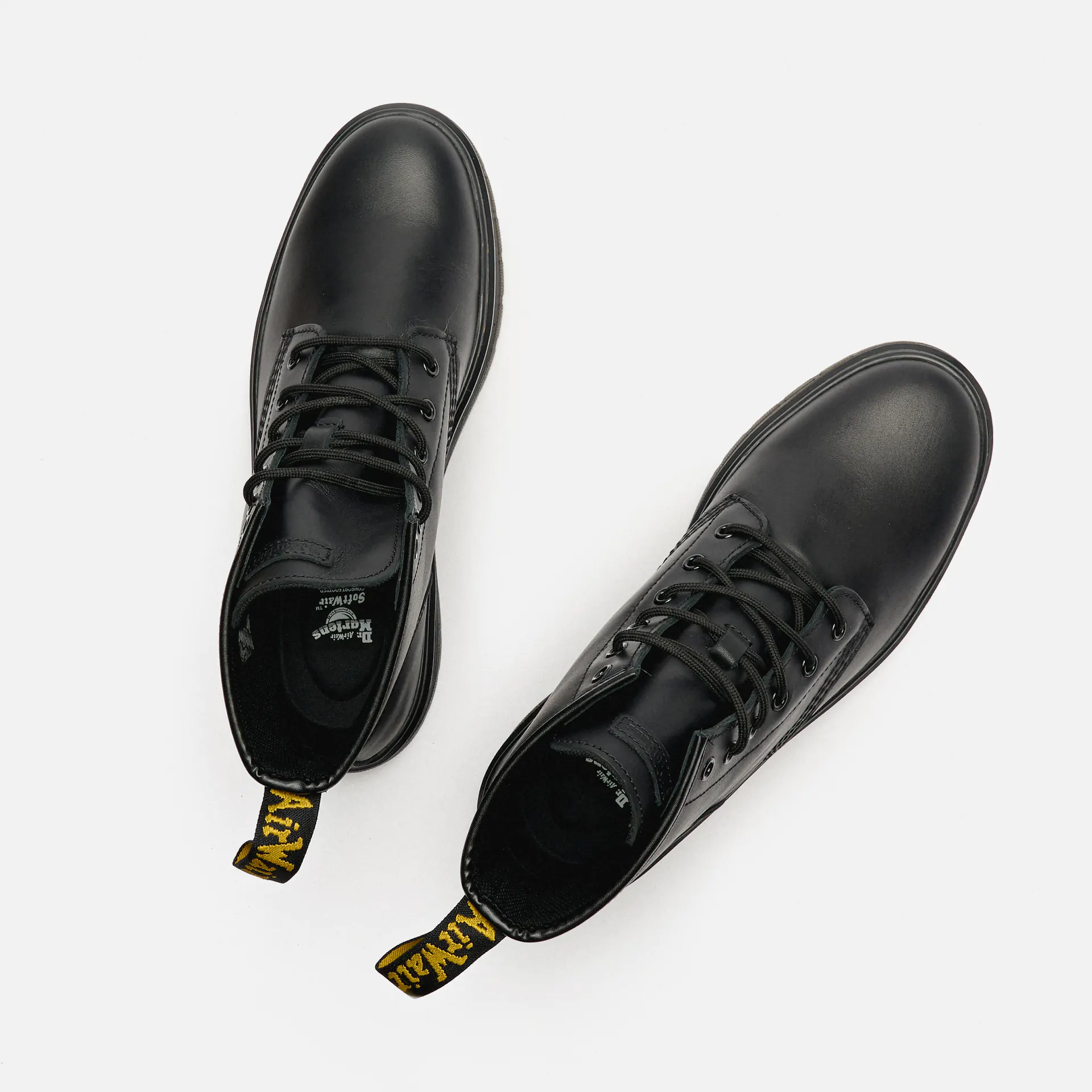 Dr. Martens Brookline Chukka Lusso Boots Black