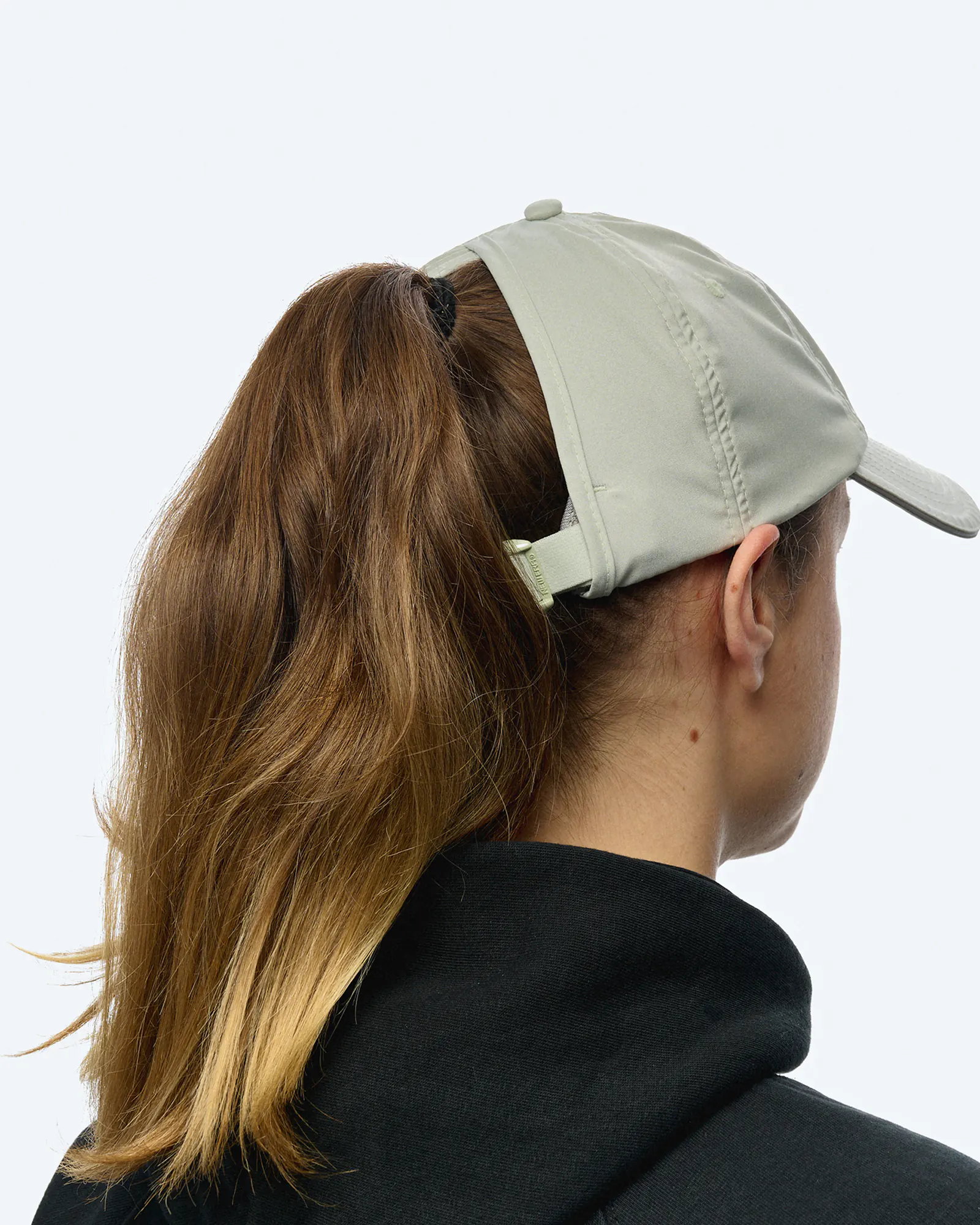 New Era Women Open Back 9Forty Strapback Cap Mint New Era Women Open Back 9Forty Strapback Cap Mint