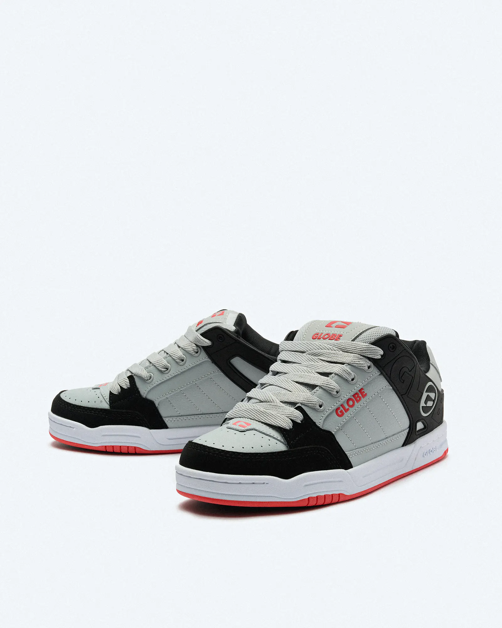 Globe Tilt Sneaker Steel/Black Globe Tilt Sneaker Steel/Black