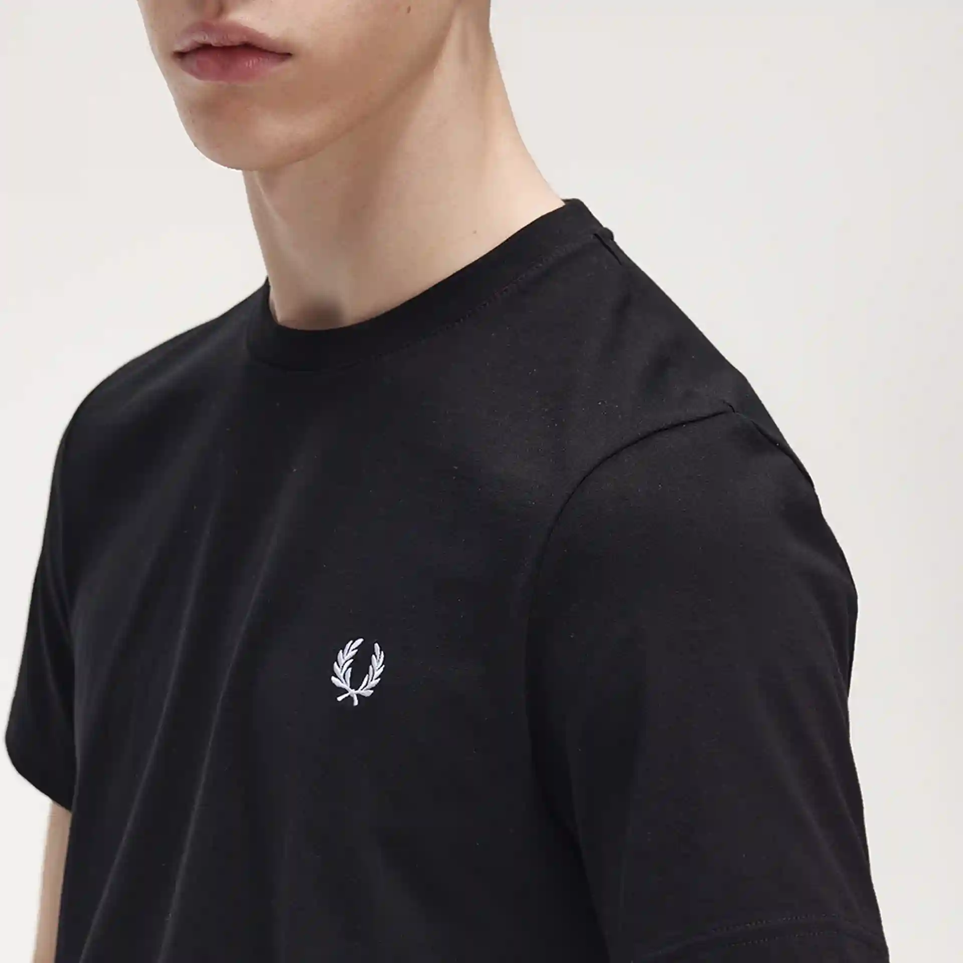 Fred Perry Glitched Laurel Wreath Graphic T-Shirt Black