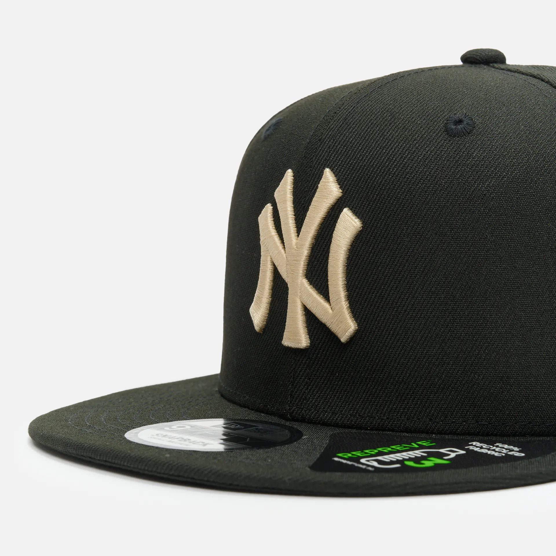 New Era MLB NY Yankees Repreve 9Fifty Snapback Cap Black/Graphite