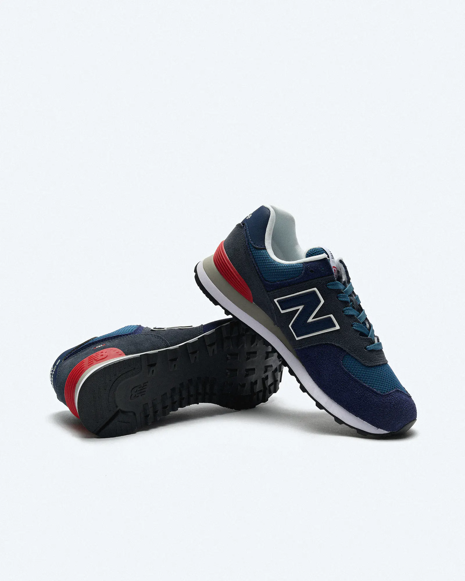 New Balance ML574EAE Sneaker Blue/Outerspace