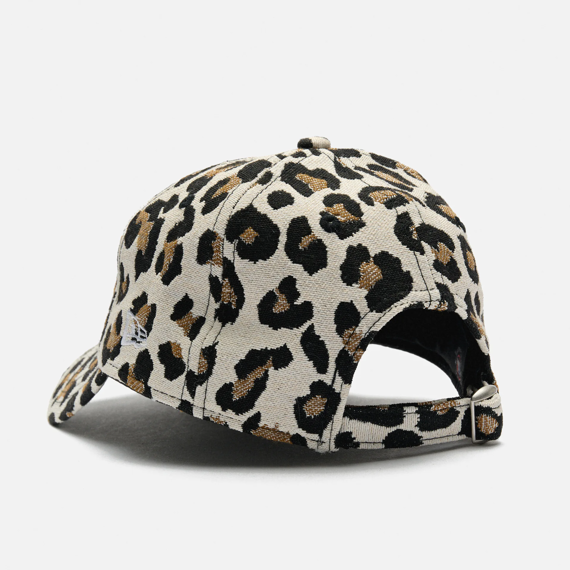 New Era Female Jacquard Leo 9Forty NY Yankees Strapback Cap Black/White
