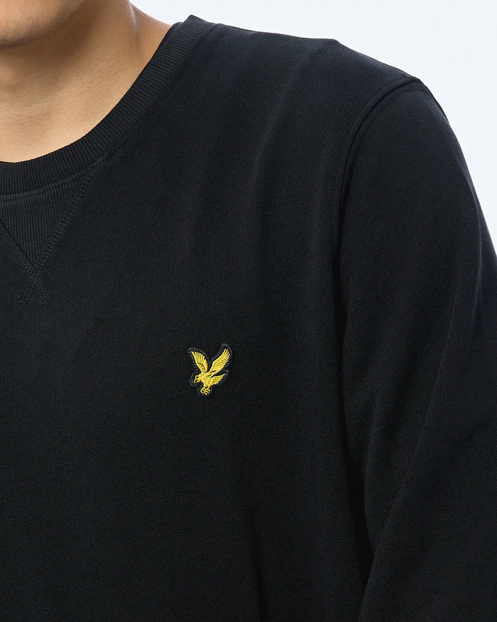 Lyle & Scott Crew Neck Sweatshirt Jet Black Lyle & Scott Crew Neck Sweatshirt Jet Black