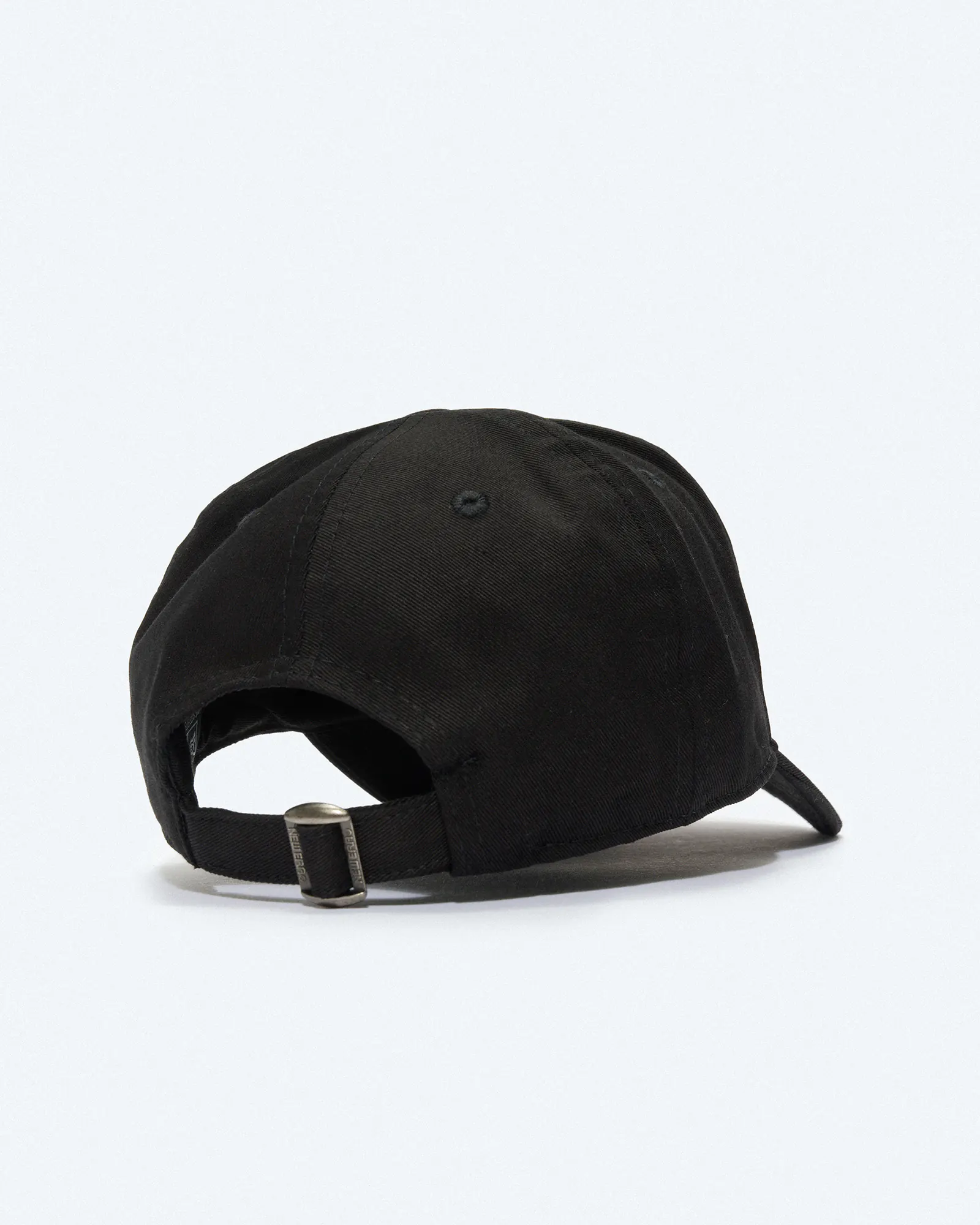 New Era MLB NY Yankees Essentials 9Forty Strapback Cap Black/Black New Era MLB NY Yankees Essentials 9Forty Strapback Cap Black/Black