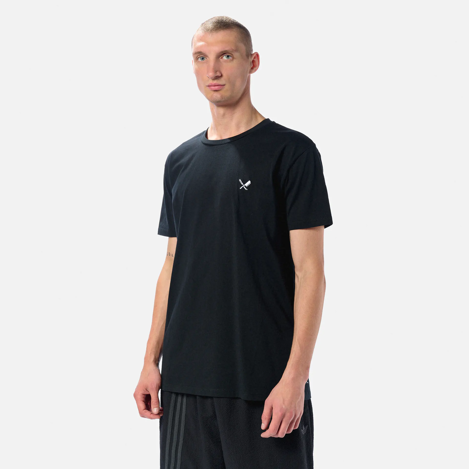 Distorted People Classic Crew Neck T-Shirt Black