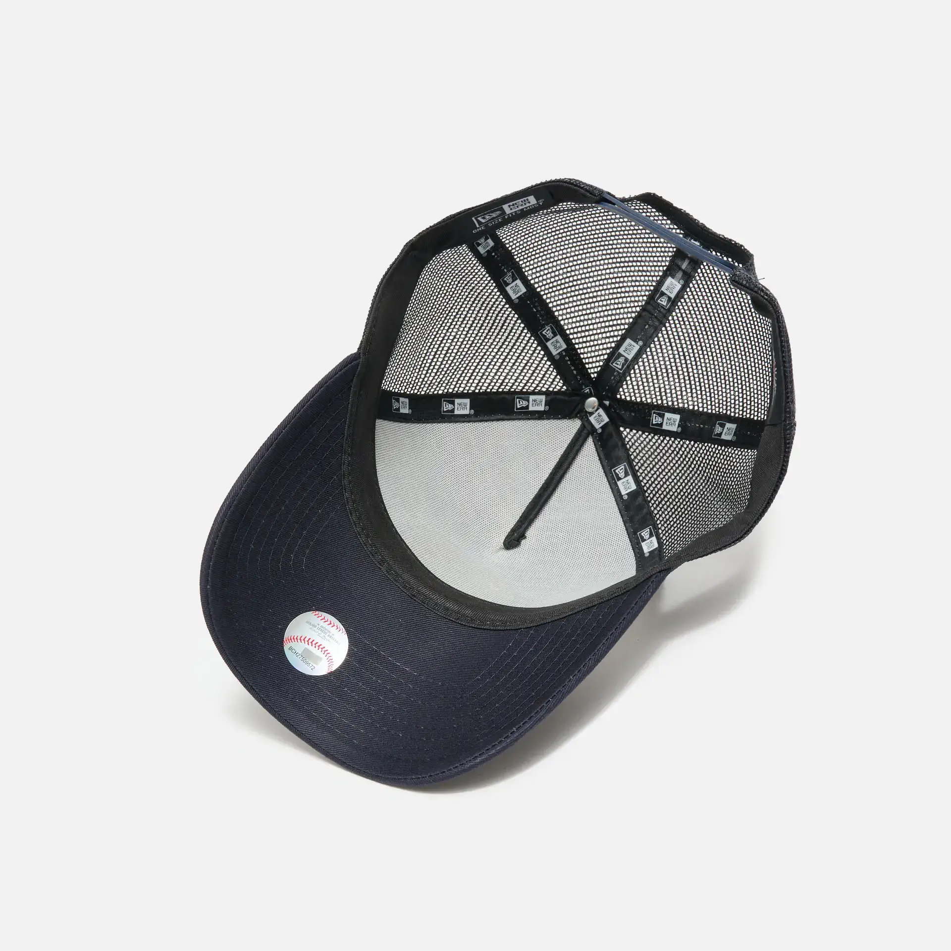 New Era MLB NY Yankees Team Patch 9Forty Trucker Cap White WHIDRY