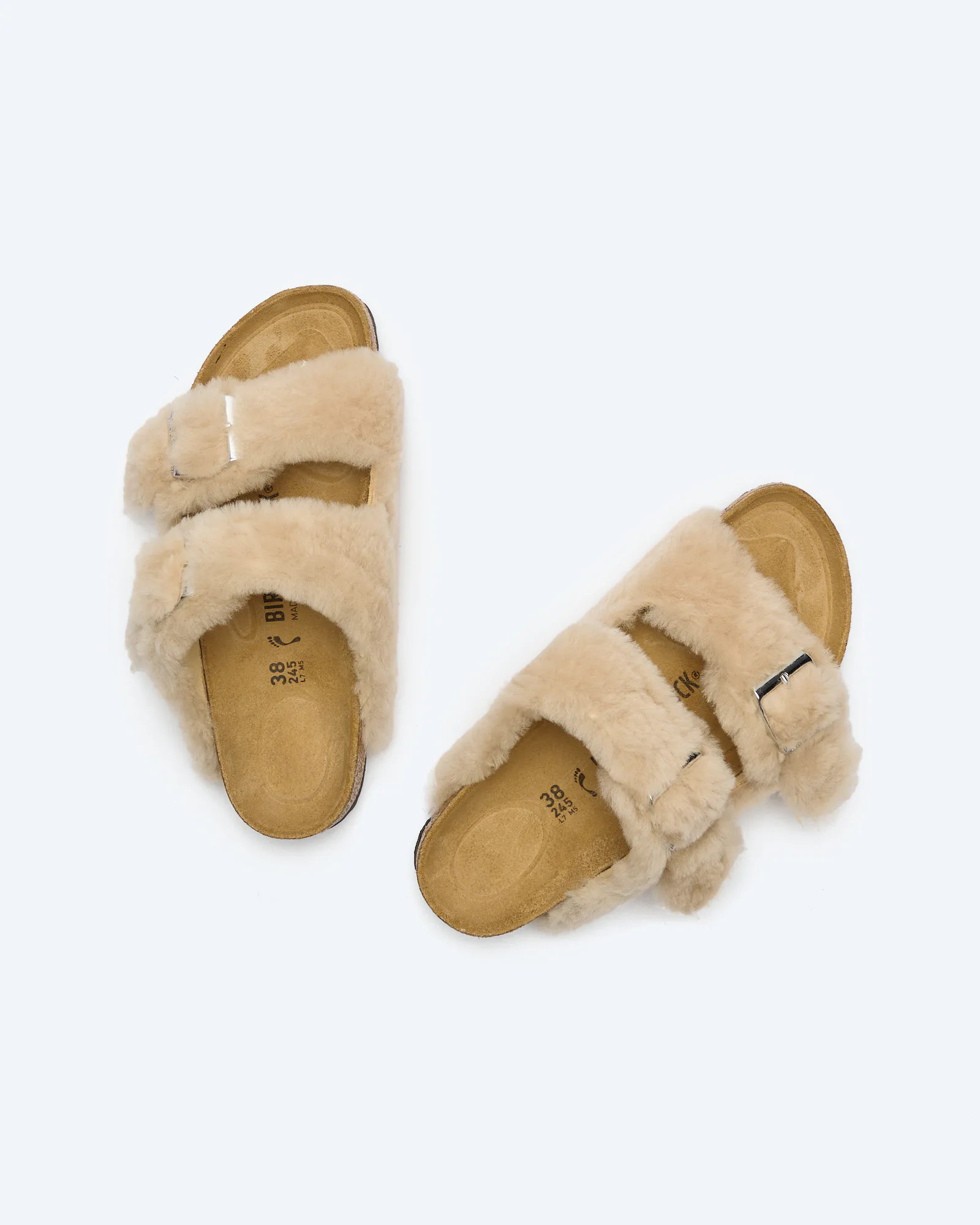 Birkenstock Arizona Shearling Rivet Logo OS Fur (Narrow Fit) Sandals Sandcastle