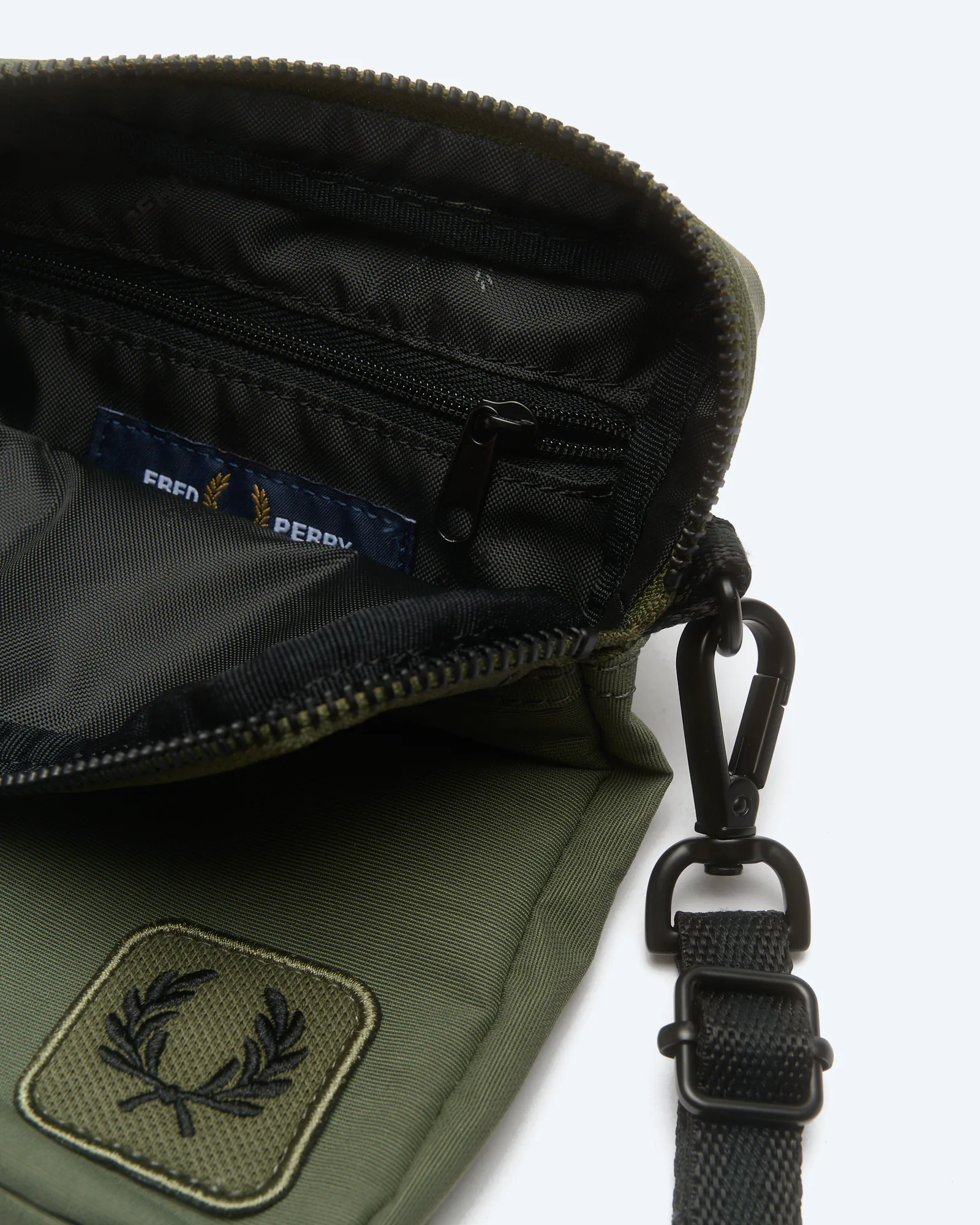 Fred Perry Nylon Badge Small Side Bag Green