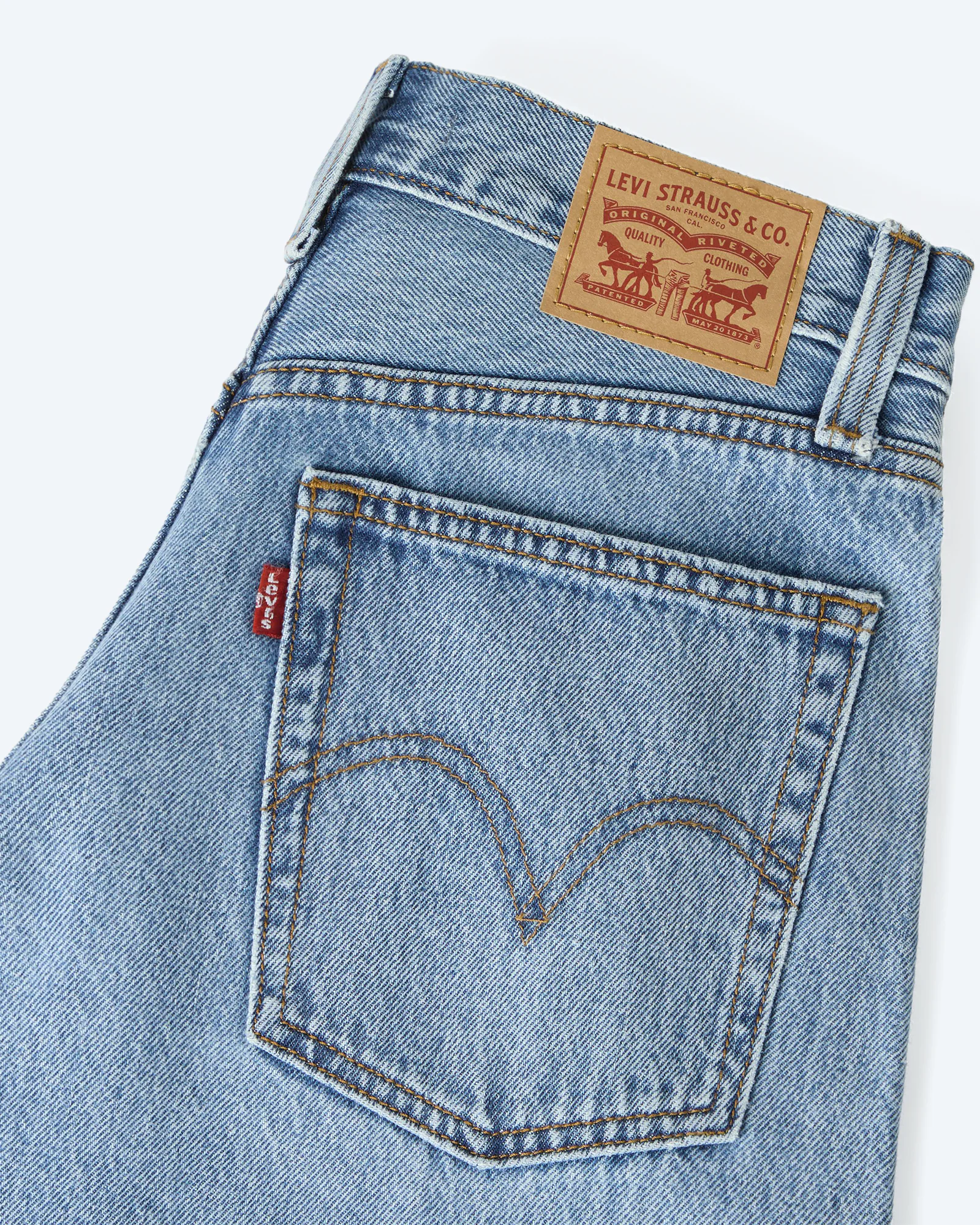 Middy Balloon Med Indigo Worn in Jeans Twisted Vibe
