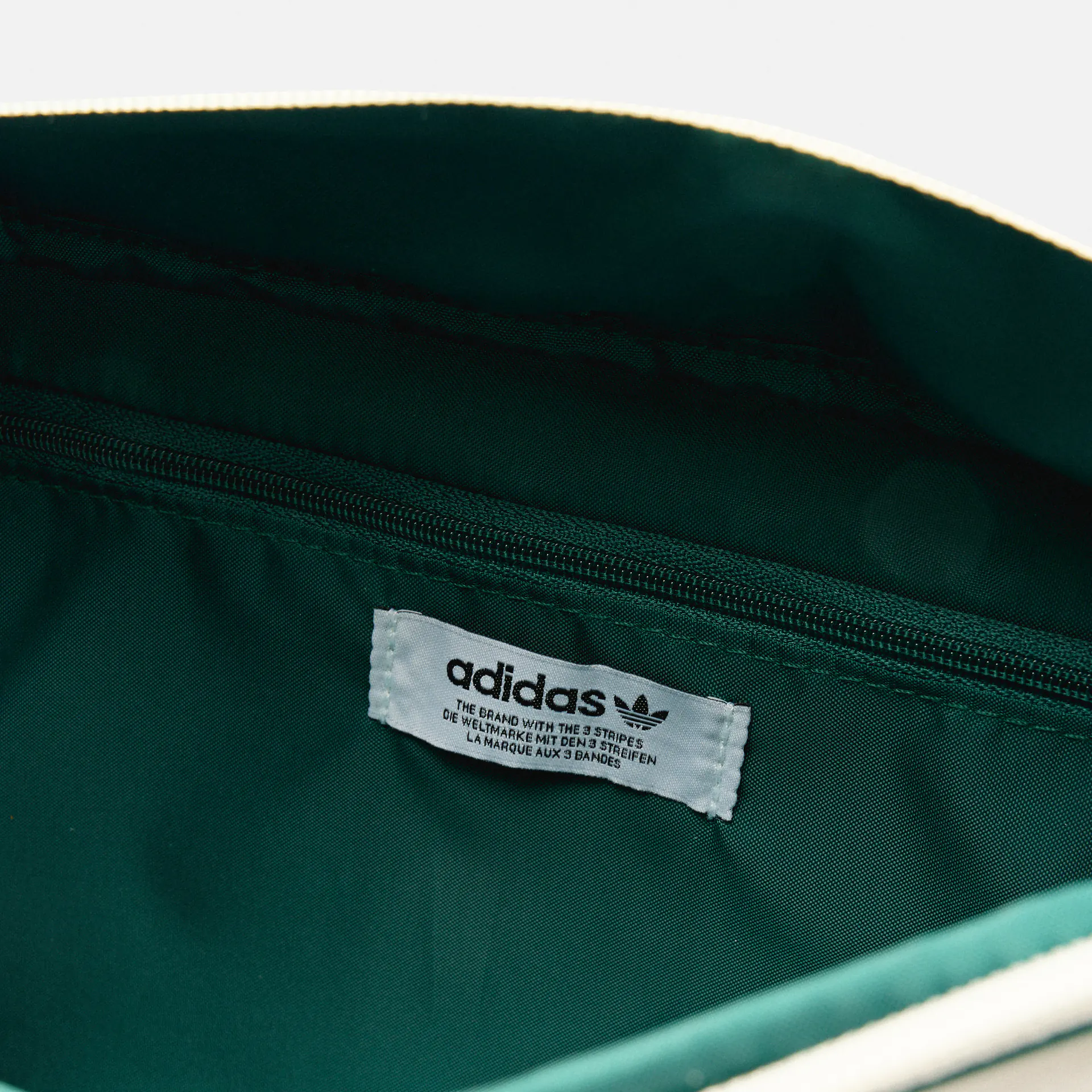 adidas Airliner Bag Off-White/Green