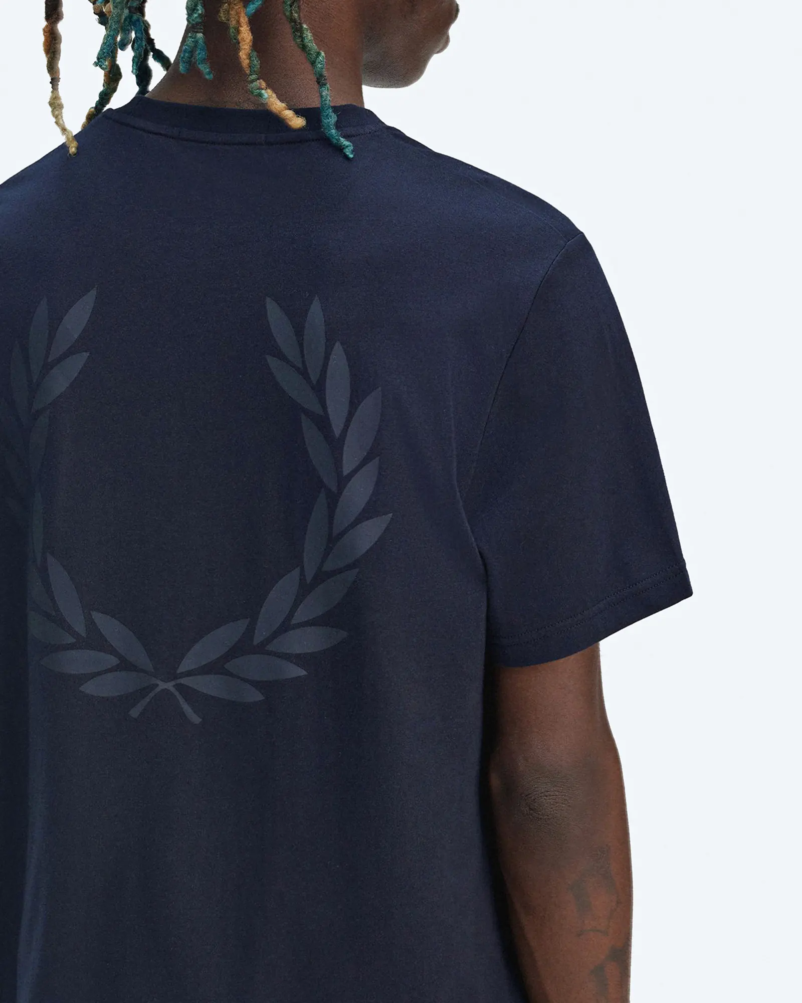 Fred Perry Rear Powder Laurel Graphic T-Shirt Navy