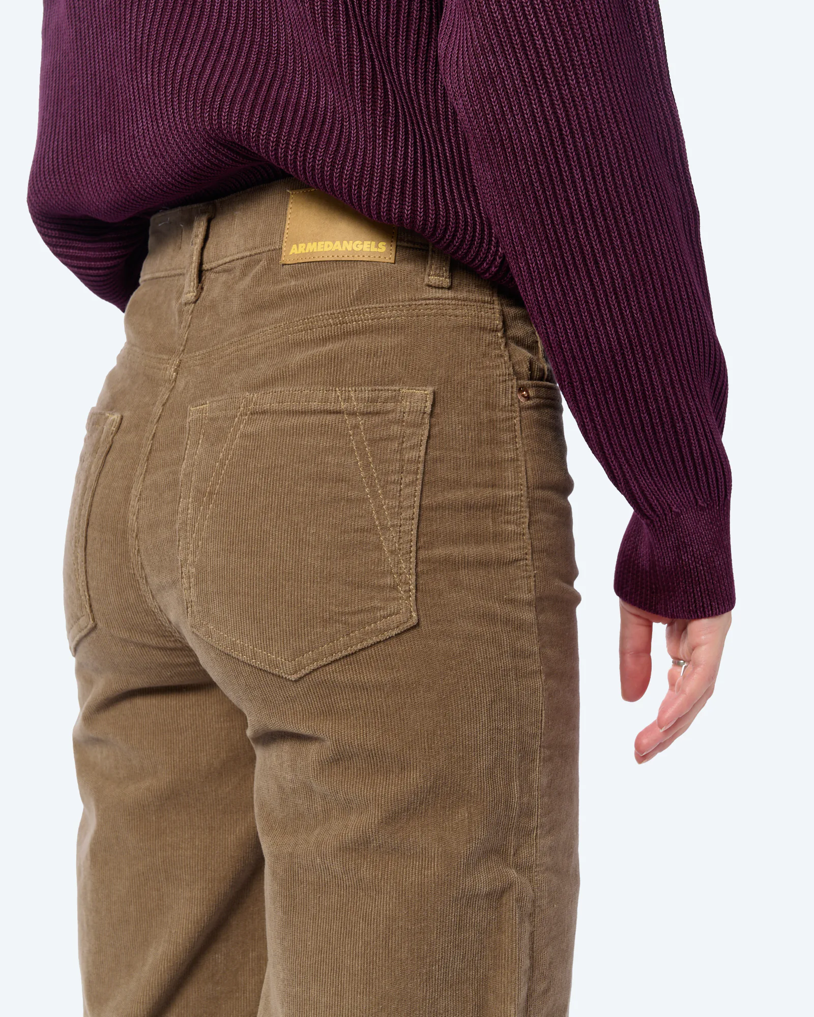 ARMEDANGELS MURLIAA CORDUROY Pants Walnut Cream