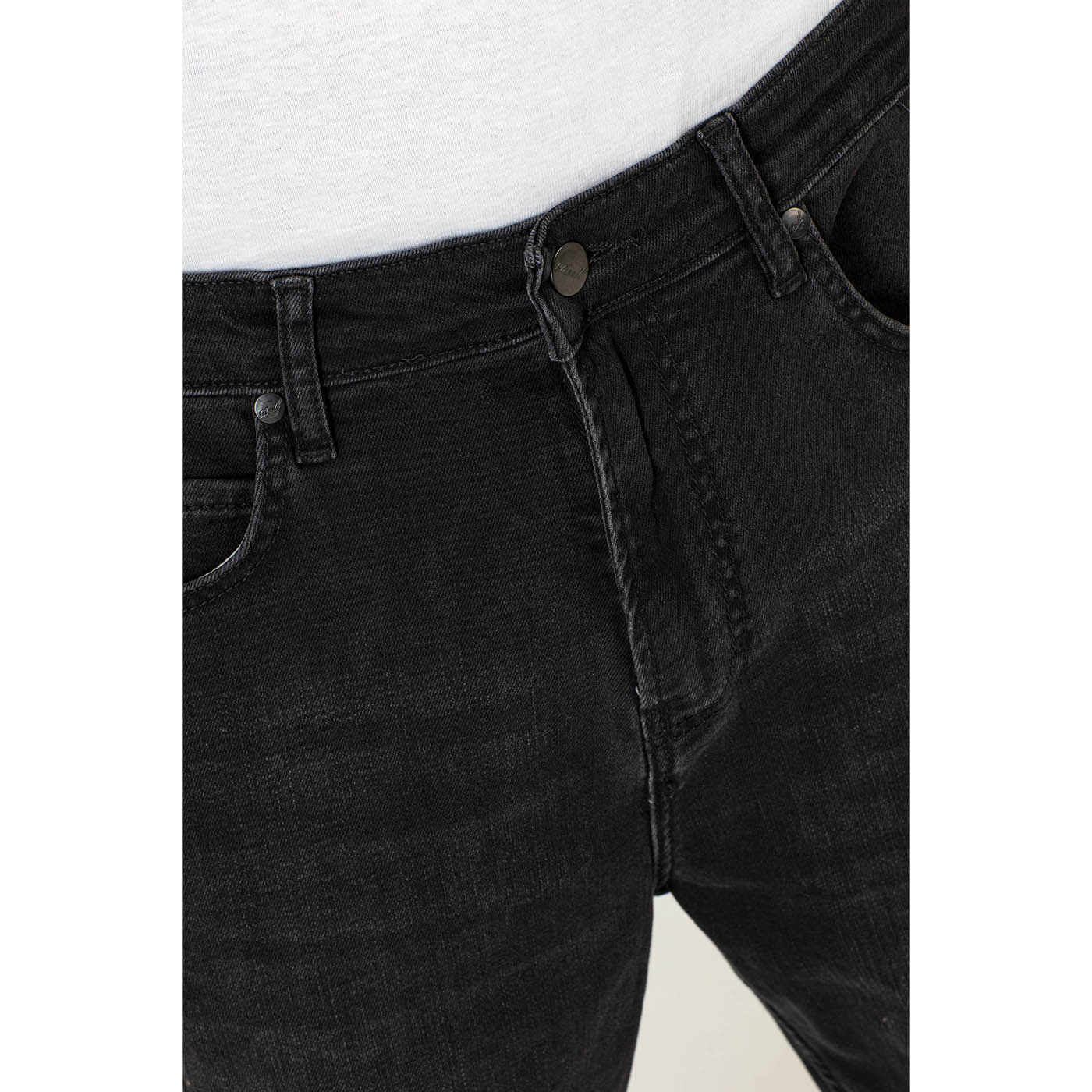 Reell Jeans Rave Tapered Fit Jeans Black Wash 
