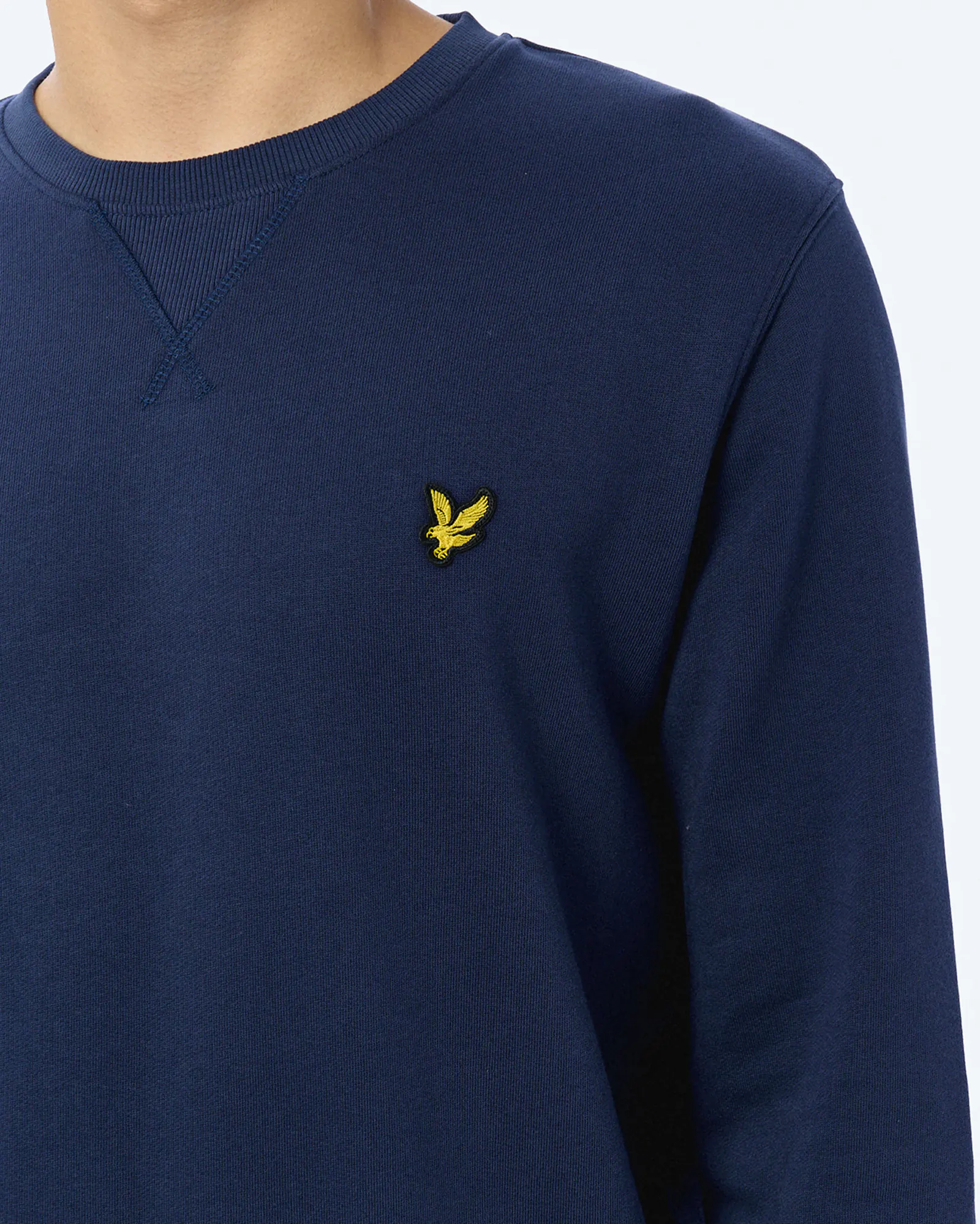 Lyle & Scott Crew Neck Sweatshirt Navy Lyle & Scott Crew Neck Sweatshirt Navy