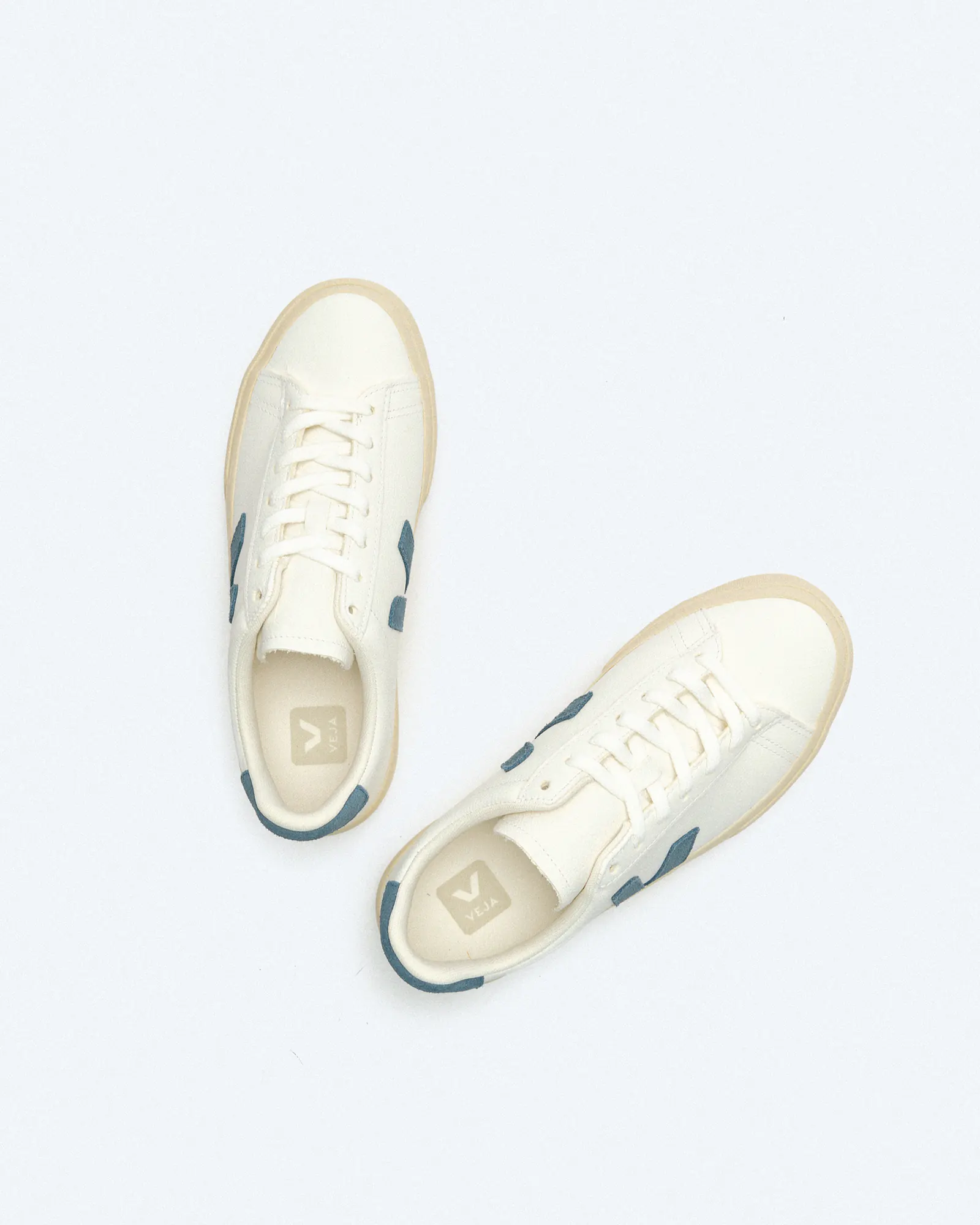 Veja Campo Chromefree Leather Sneaker Extra White/California Veja Campo Chromefree Leather Sneaker Extra White/California