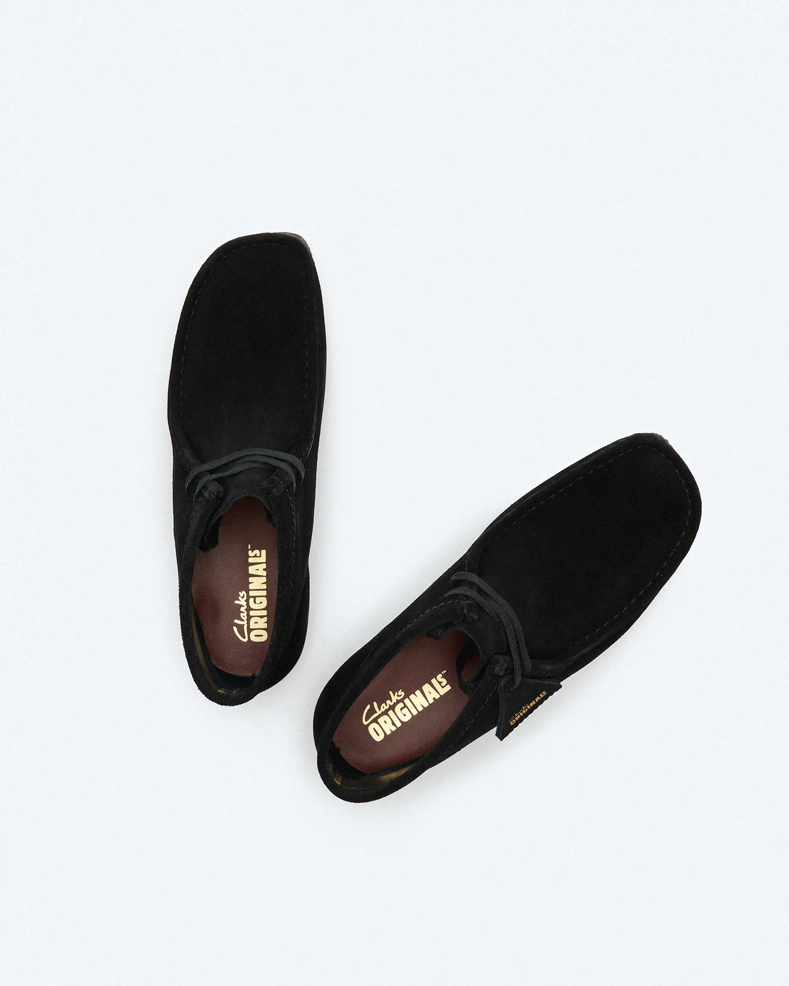 Clarks Men's Wallabee Suede Boots Black