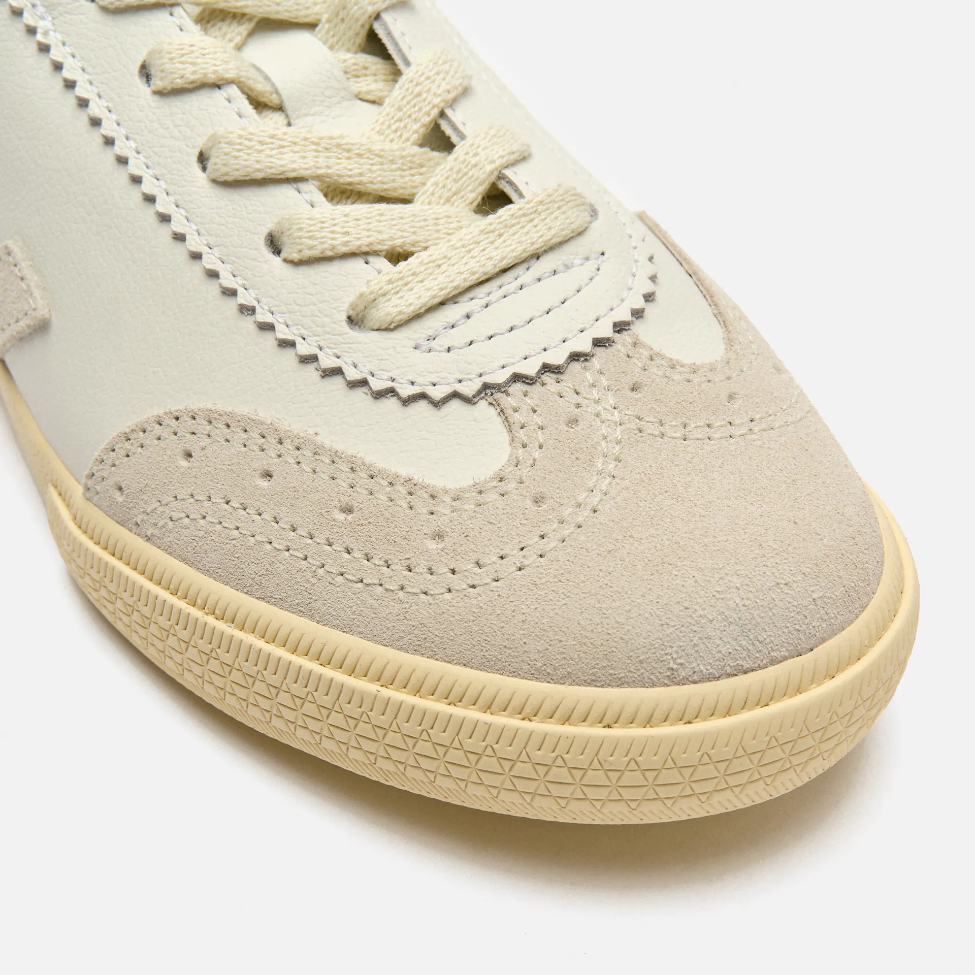Veja Volley O.T. Woman Leather Sneaker White Natural