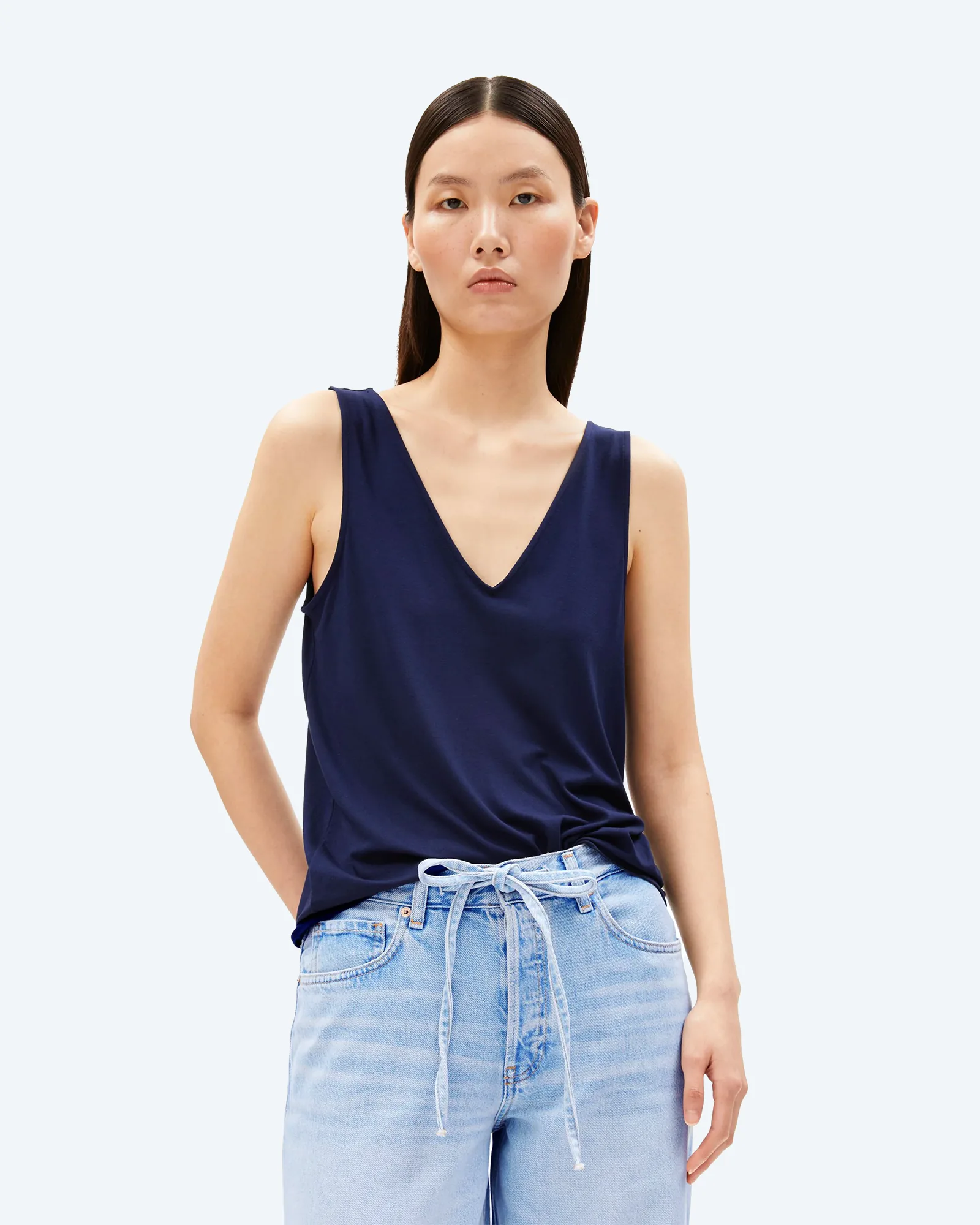 ARMEDANGELS V-NECK JERSEY TOP Tinted Navy