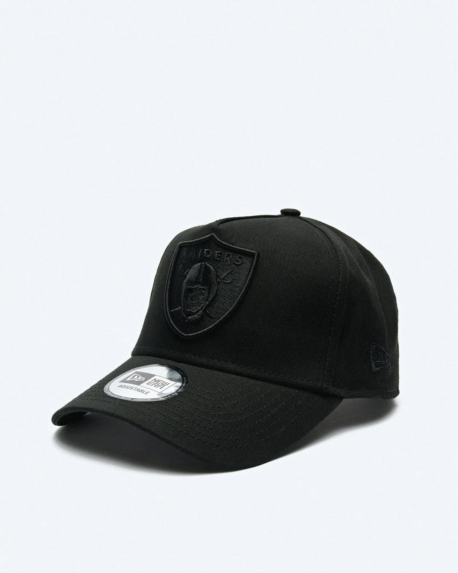 New Era Las Vegas Raiders Monochrome EFrame Snapback Cap Black New Era Las Vegas Raiders Monochrome EFrame Snapback Cap Black