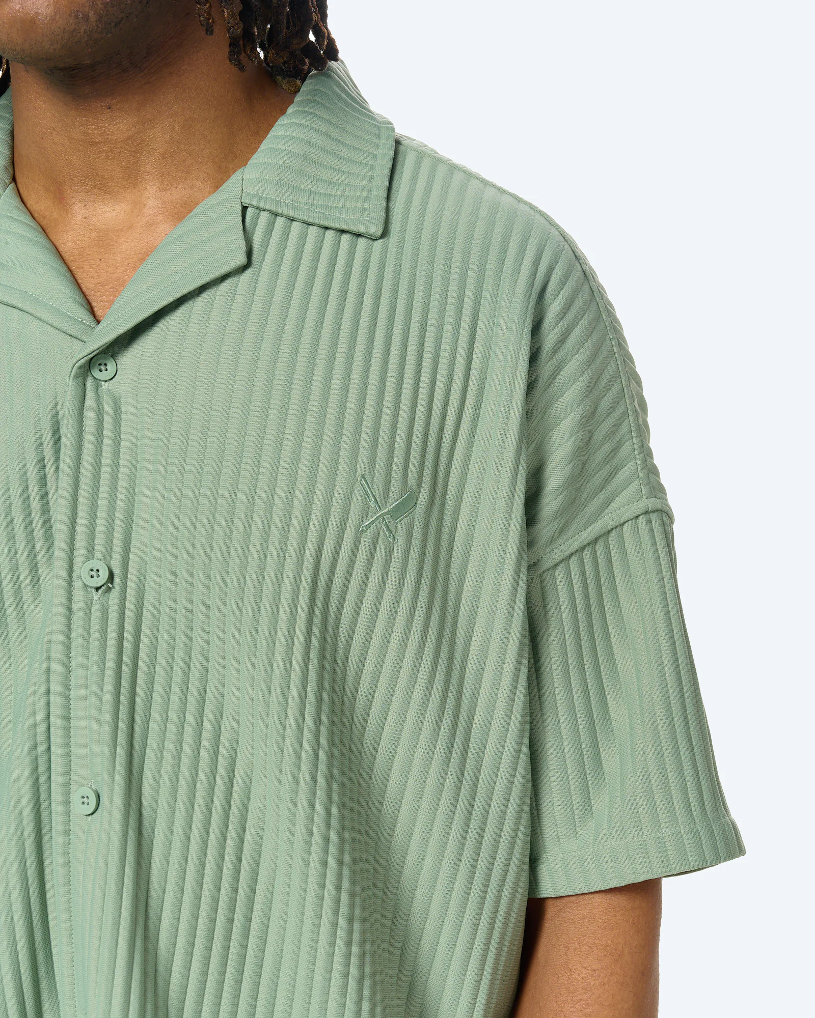 Distorted People Plissee Shirt Sage