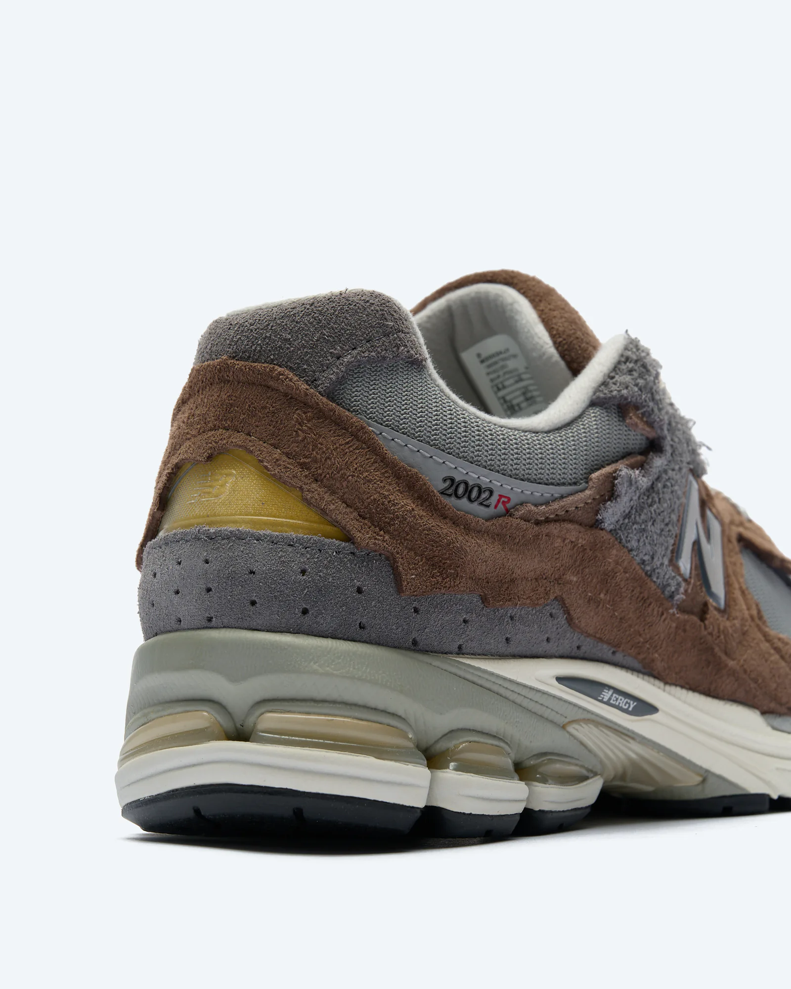 New Balance M2002R Protection Pack Sneaker Cortado