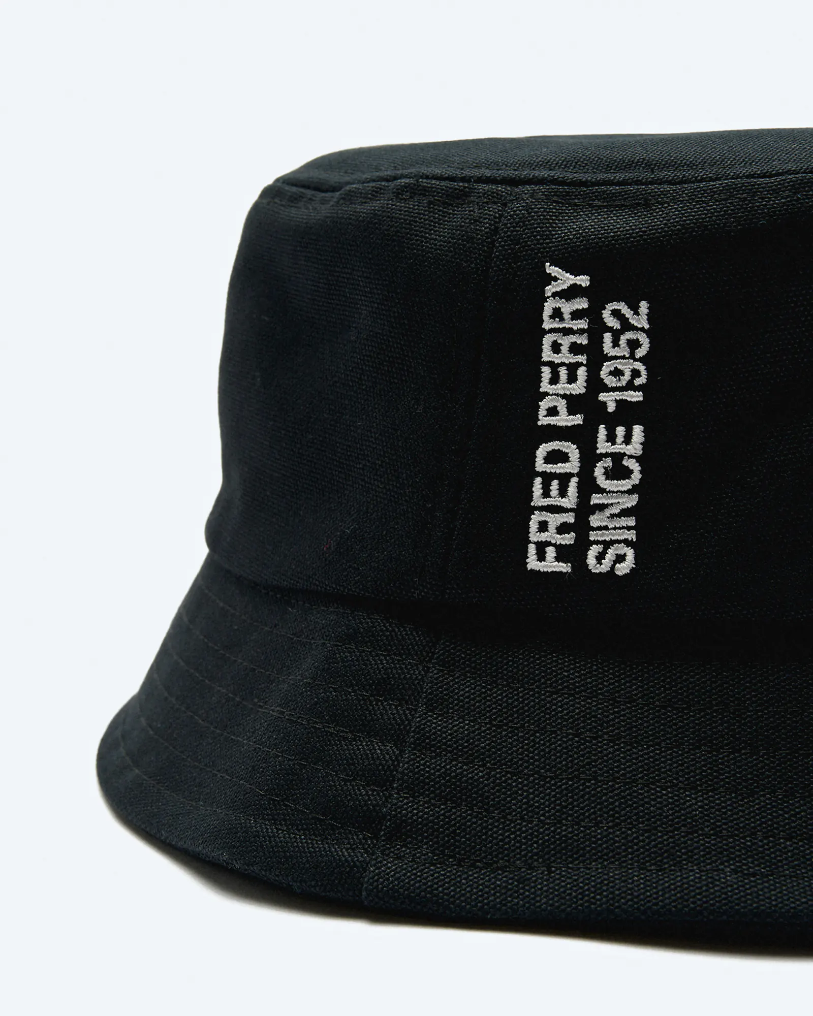 Fred Perry Bold Branding Canvas Bucket Hat Black/Snow White
