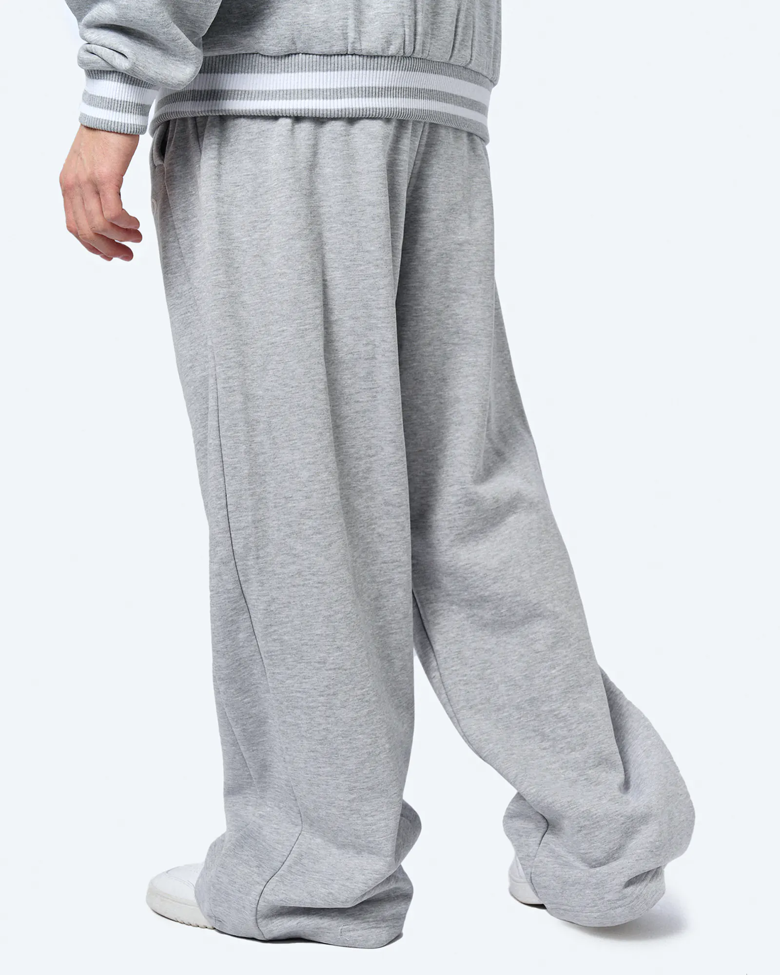 Karl Kani Ellipse Straight Leg Sweatpants Grey Melange Karl Kani Ellipse Straight Leg Sweatpants Grey Melange