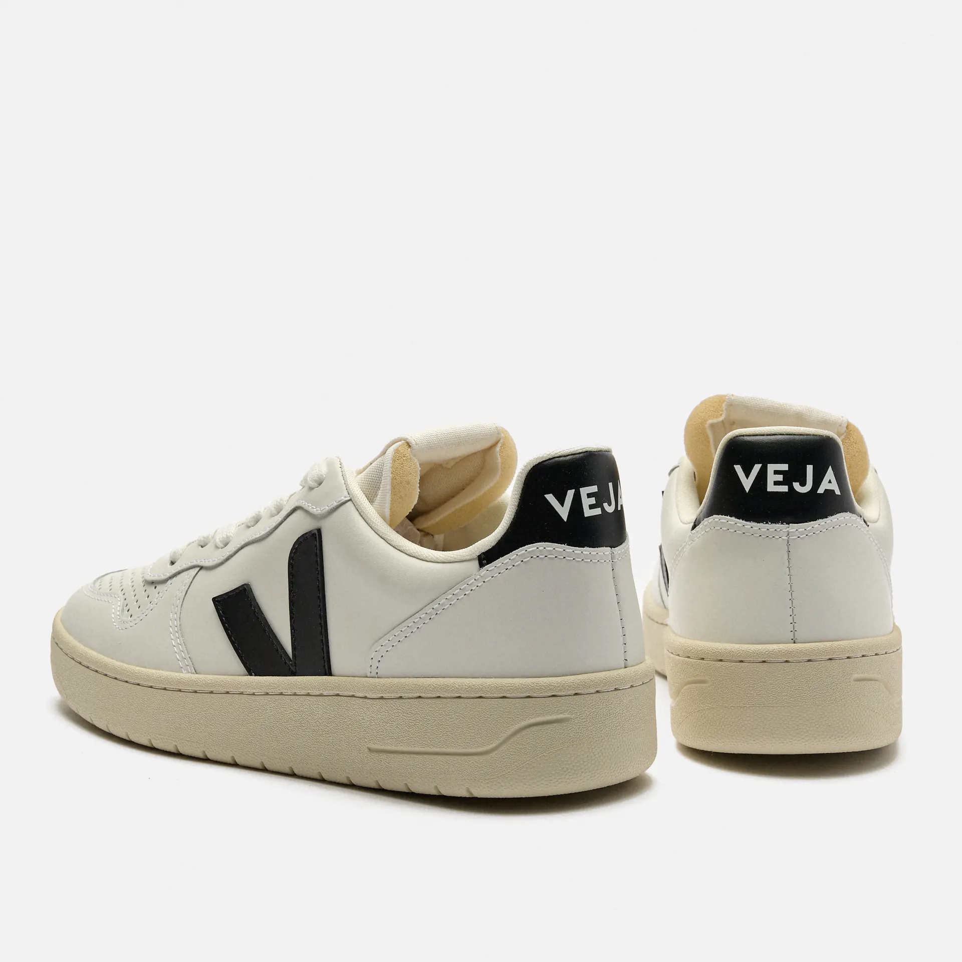 Veja Women V-10 Prime Leather Sneaker Extra-White/Black