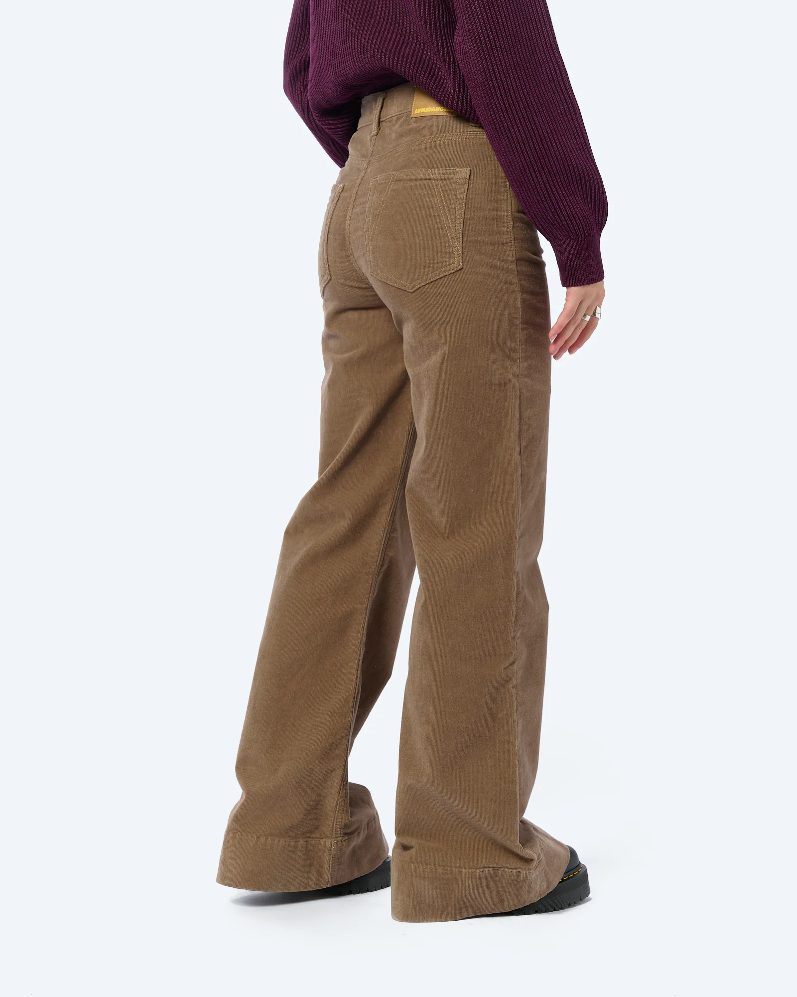 ARMEDANGELS MURLIAA CORDUROY Pants Walnut Cream