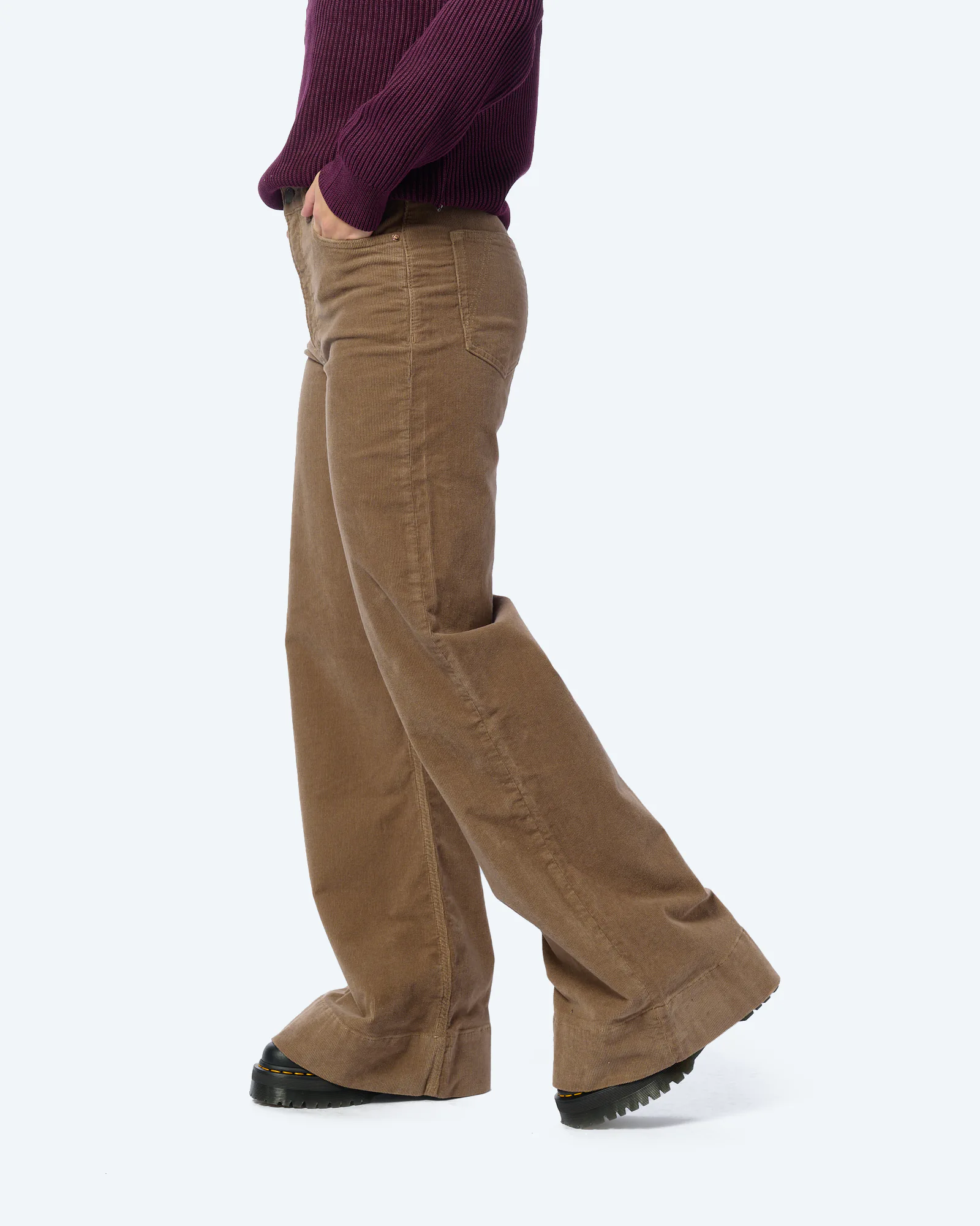 ARMEDANGELS MURLIAA CORDUROY Pants Walnut Cream