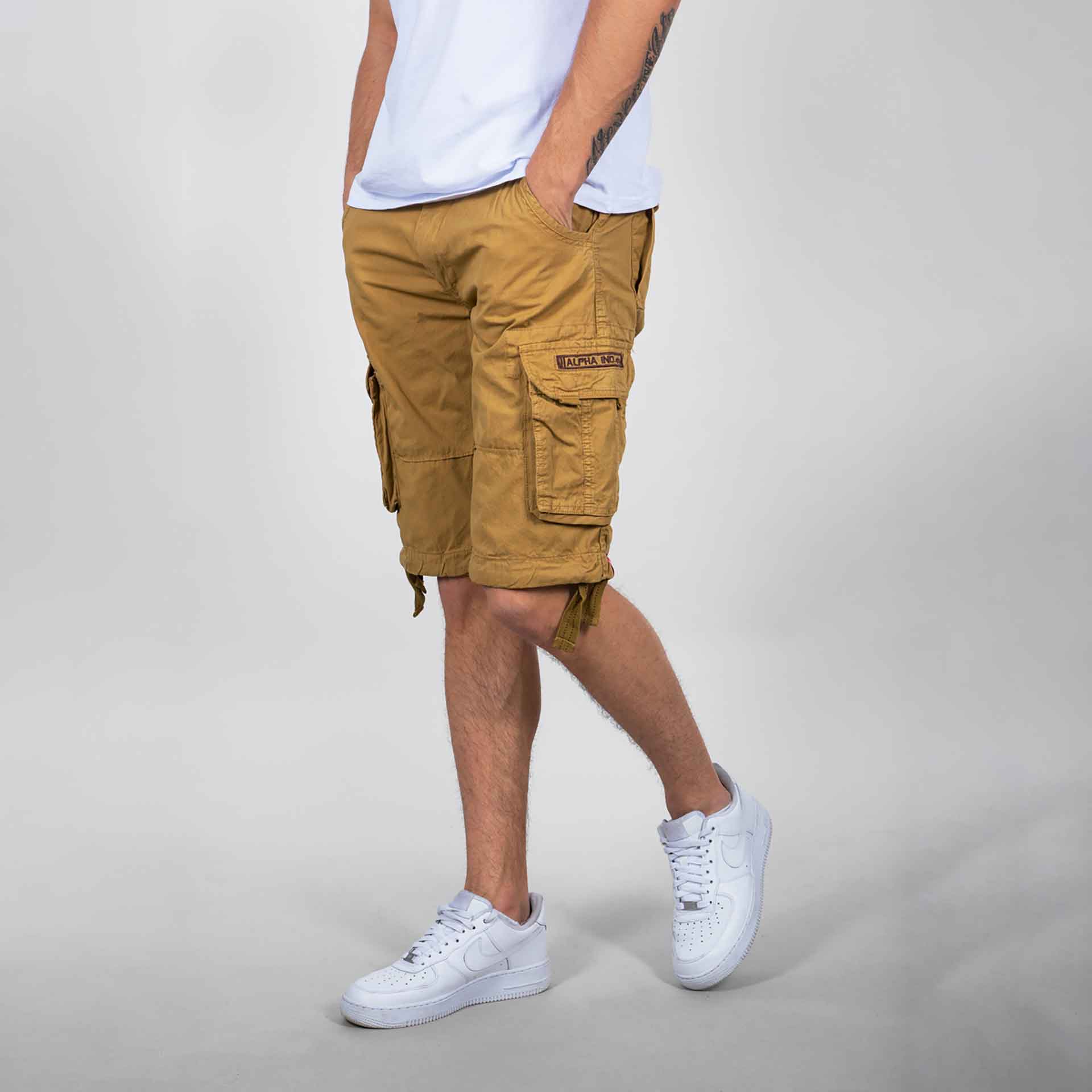 Alpha Industries Jet Short Khaki